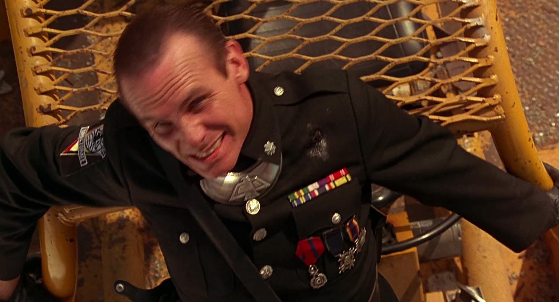 Barb Wire (1996) screencap 10656