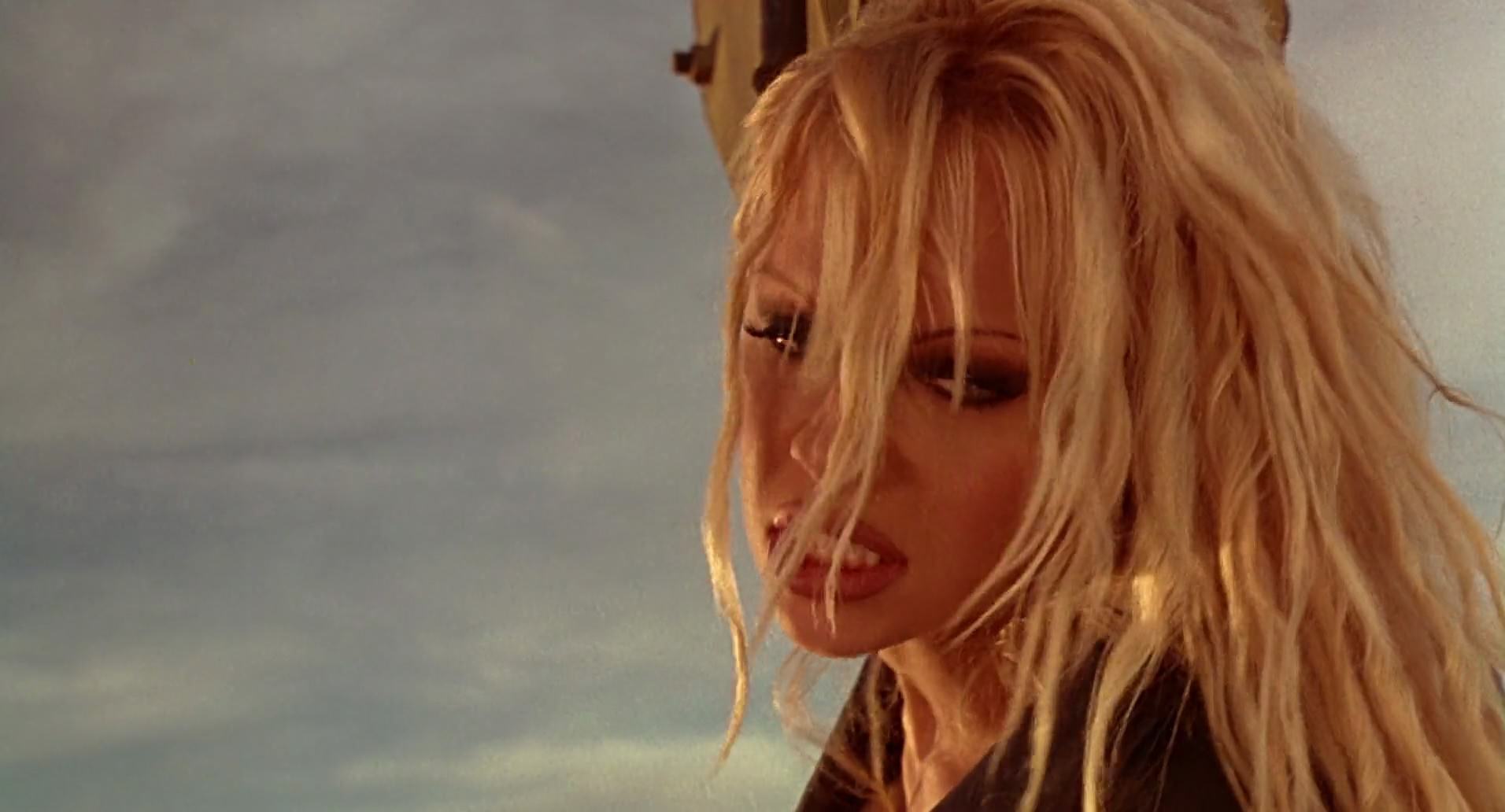 Barb Wire (1996) HD screenshot 10670