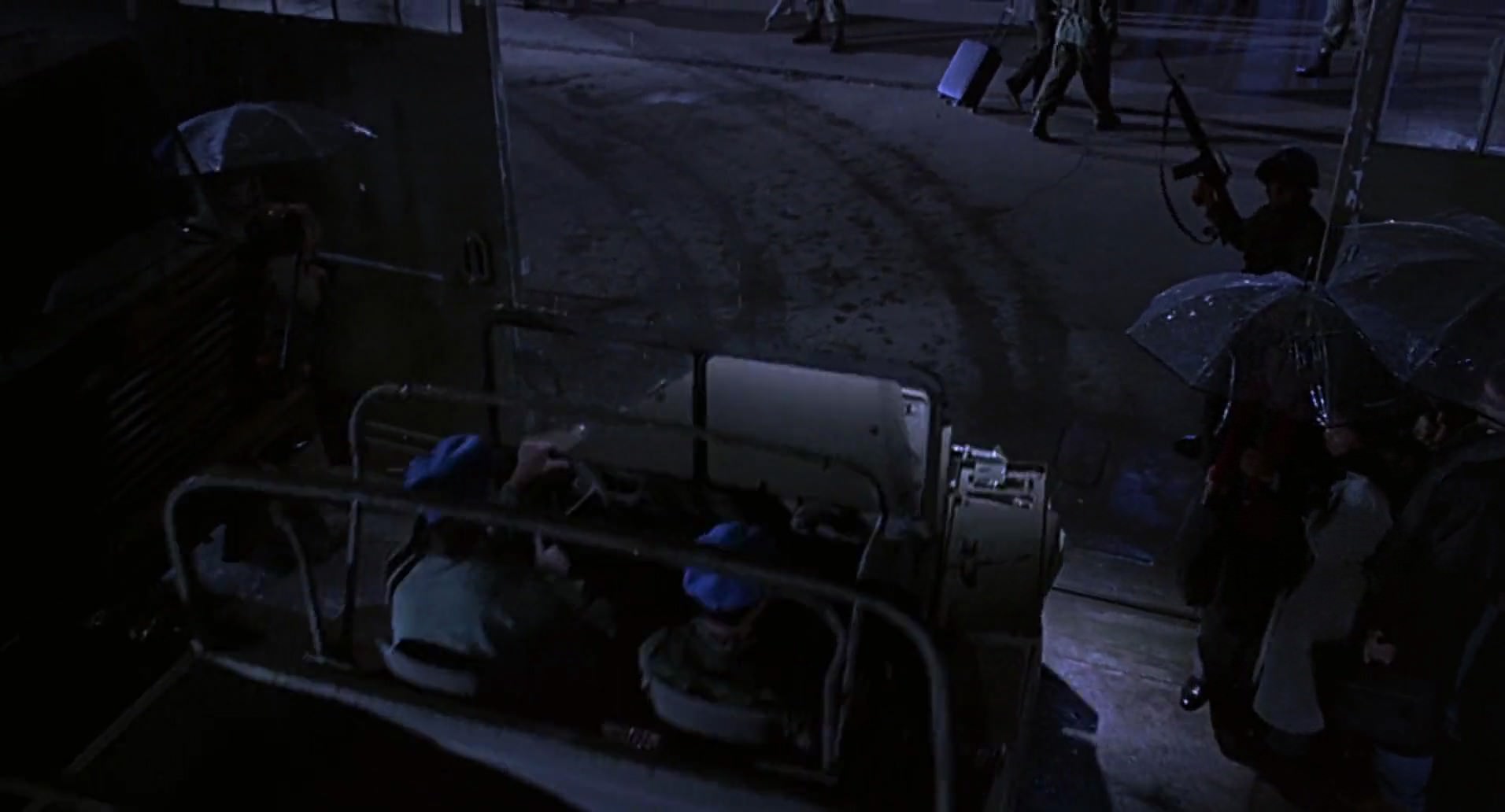 Barb Wire (1996) screencap 10722