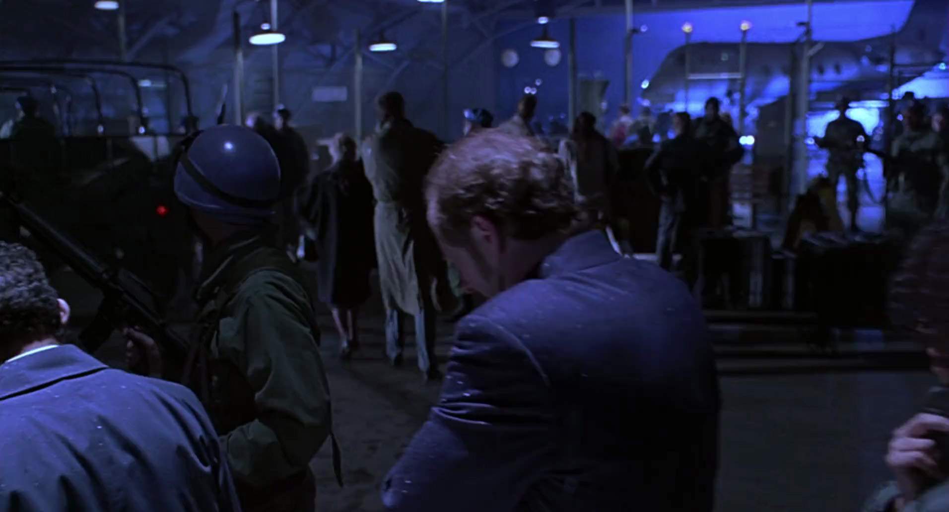 Barb Wire (1996) screencap 10743