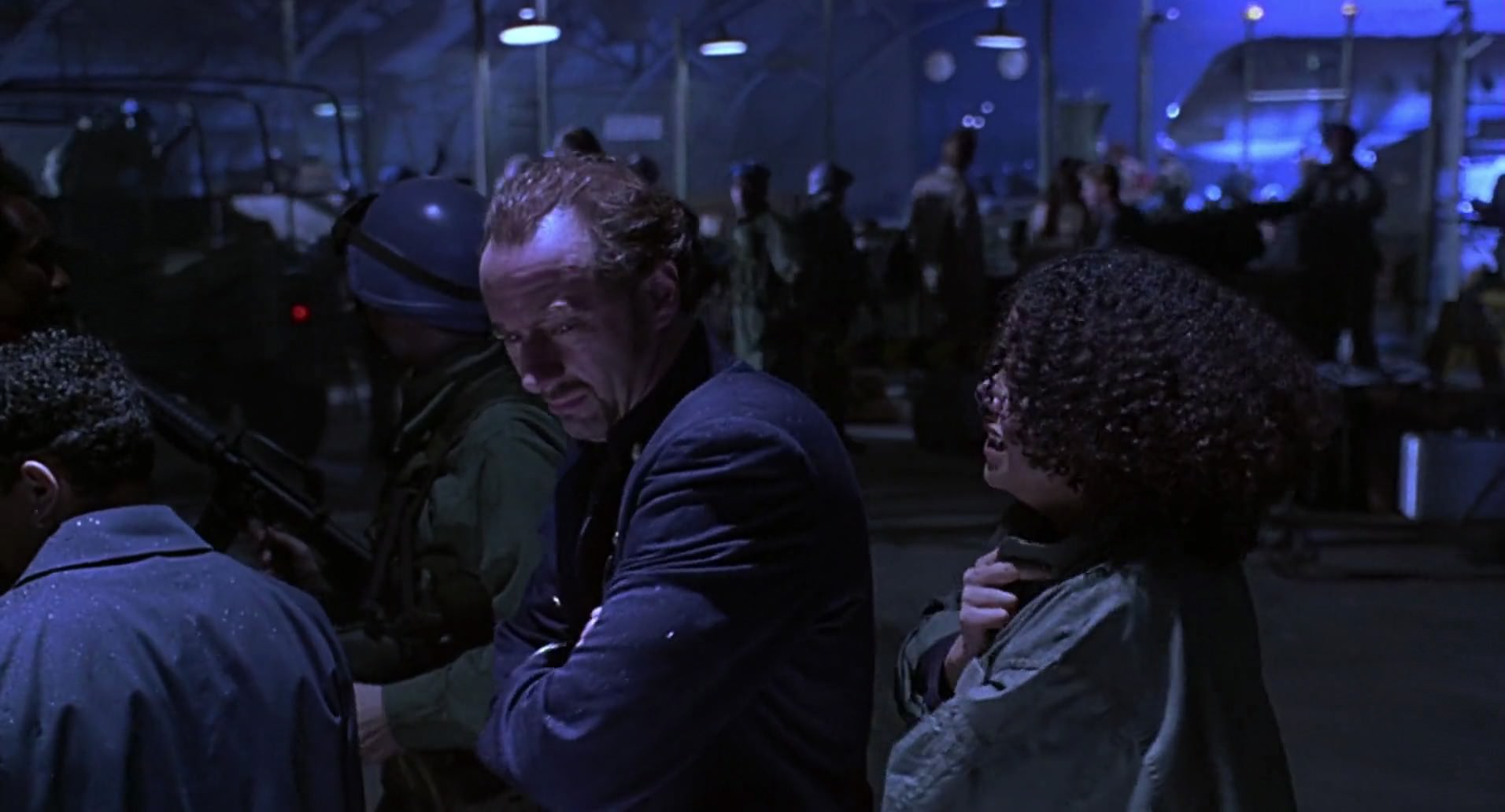 Barb Wire (1996) screencap 10746
