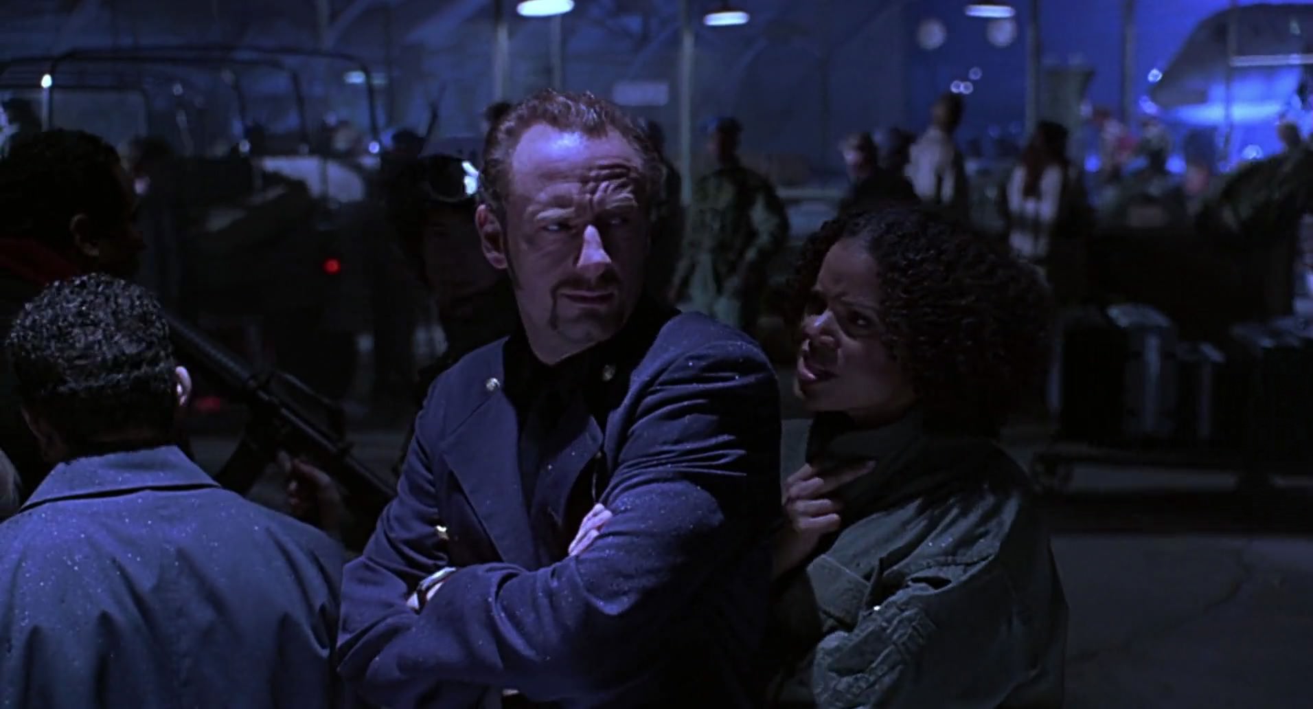 Barb Wire (1996) screencap 10749
