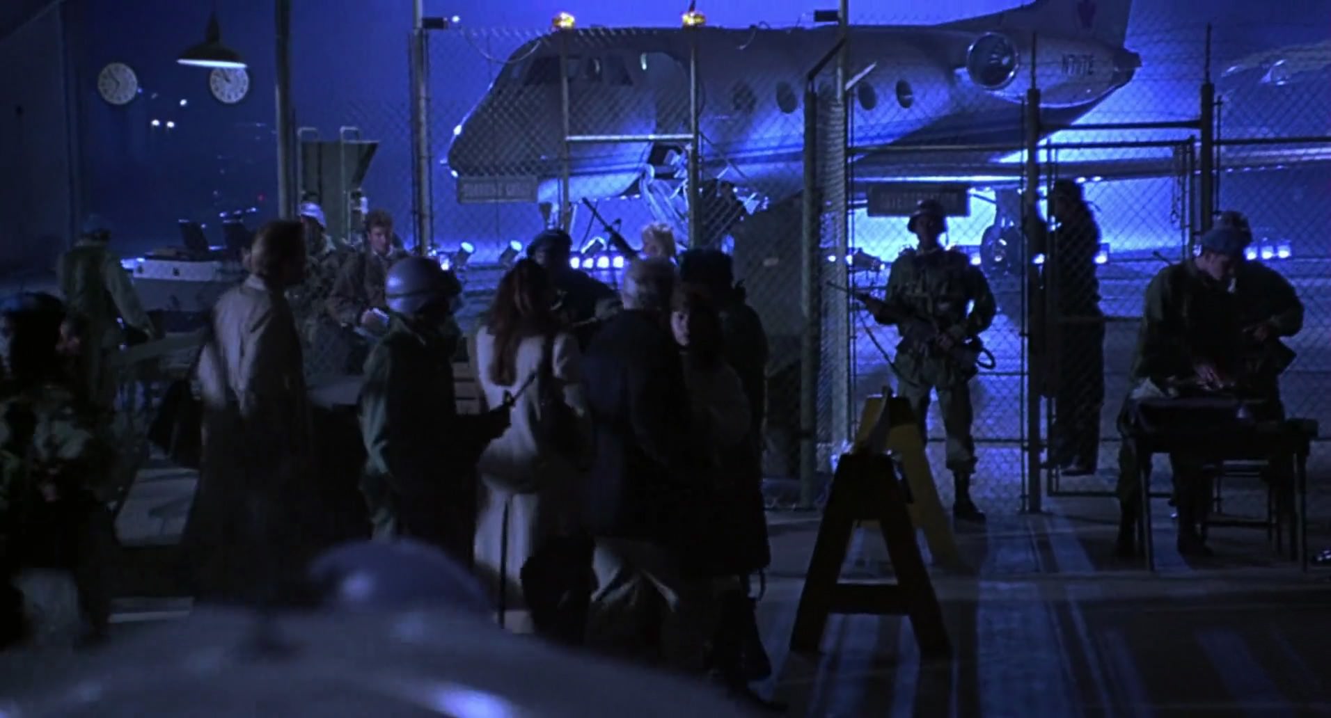 Barb Wire (1996) HD screenshot 10775