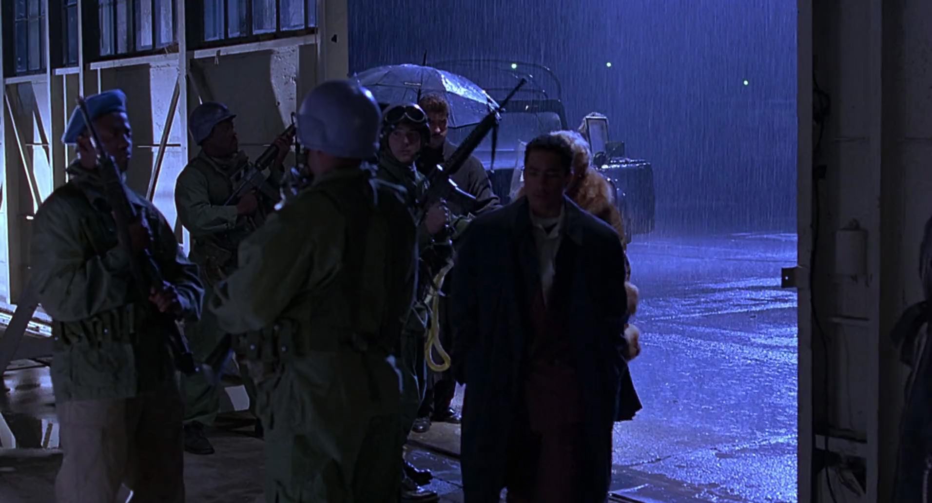 Barb Wire (1996) screencap 10782
