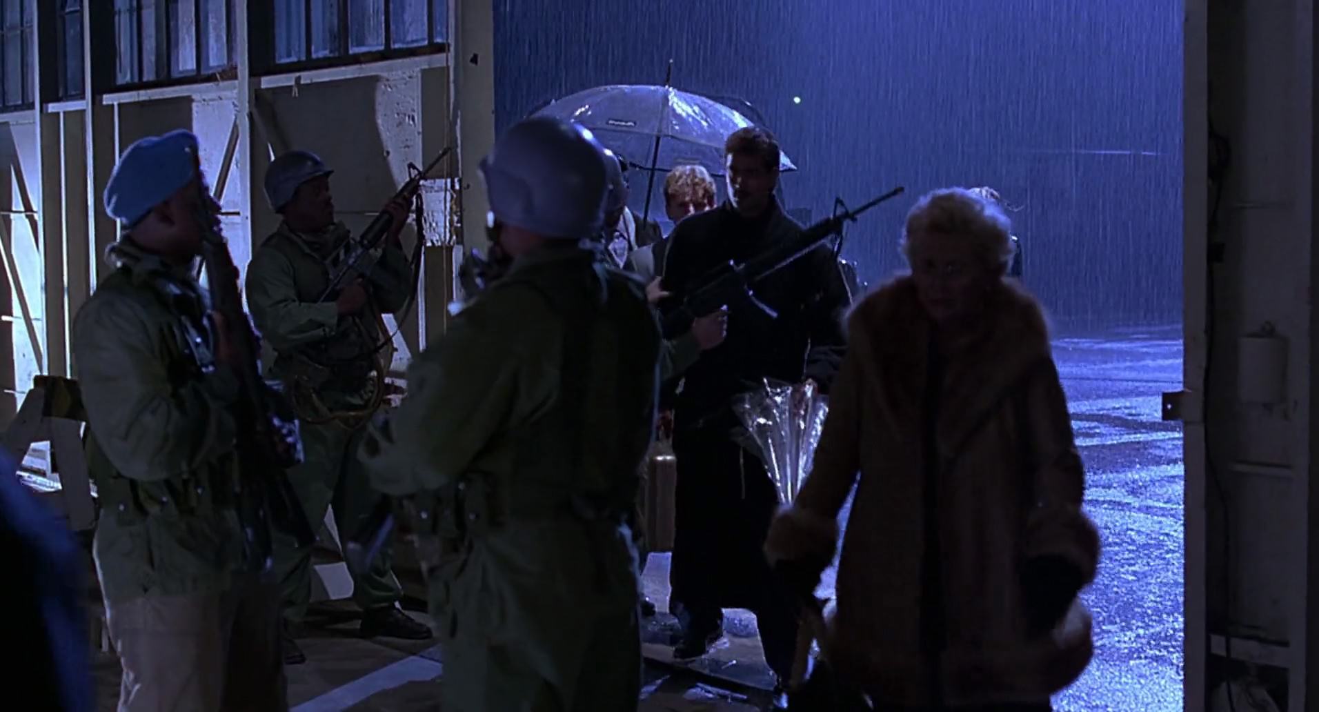 Barb Wire (1996) HD screenshot 10787