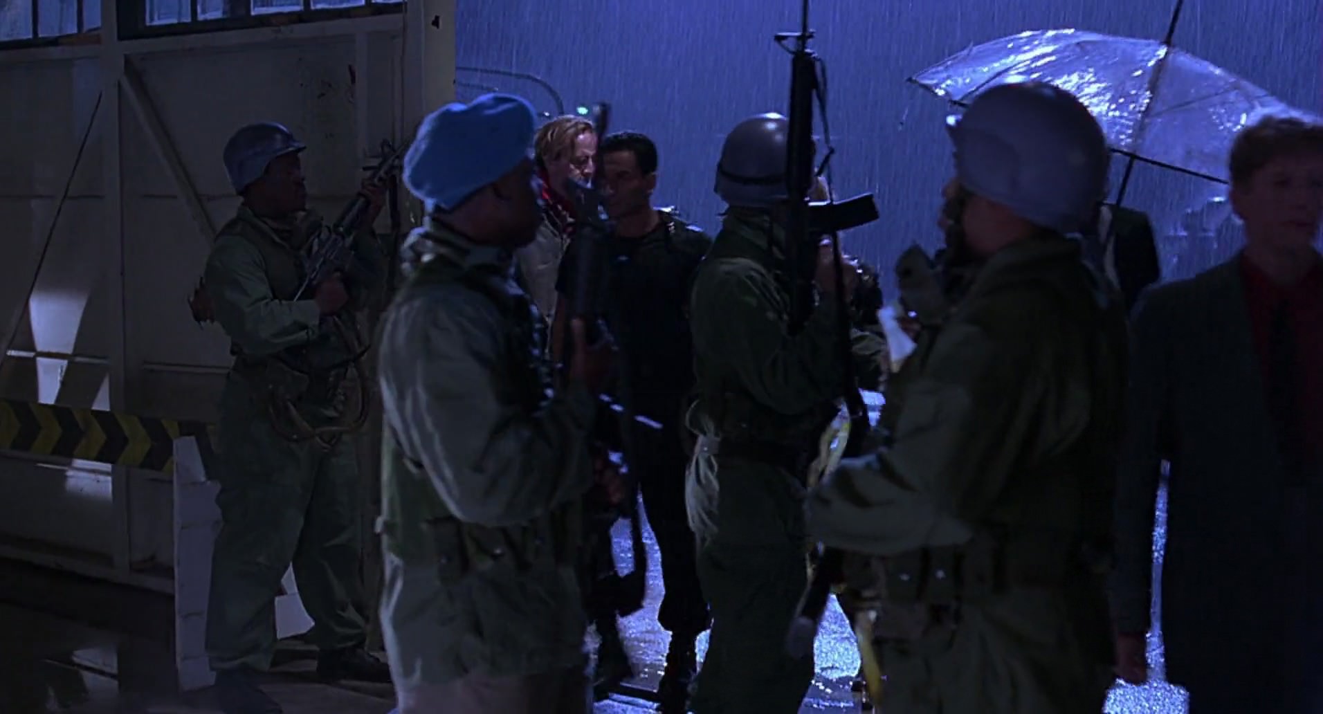 Barb Wire (1996) screencap 10794