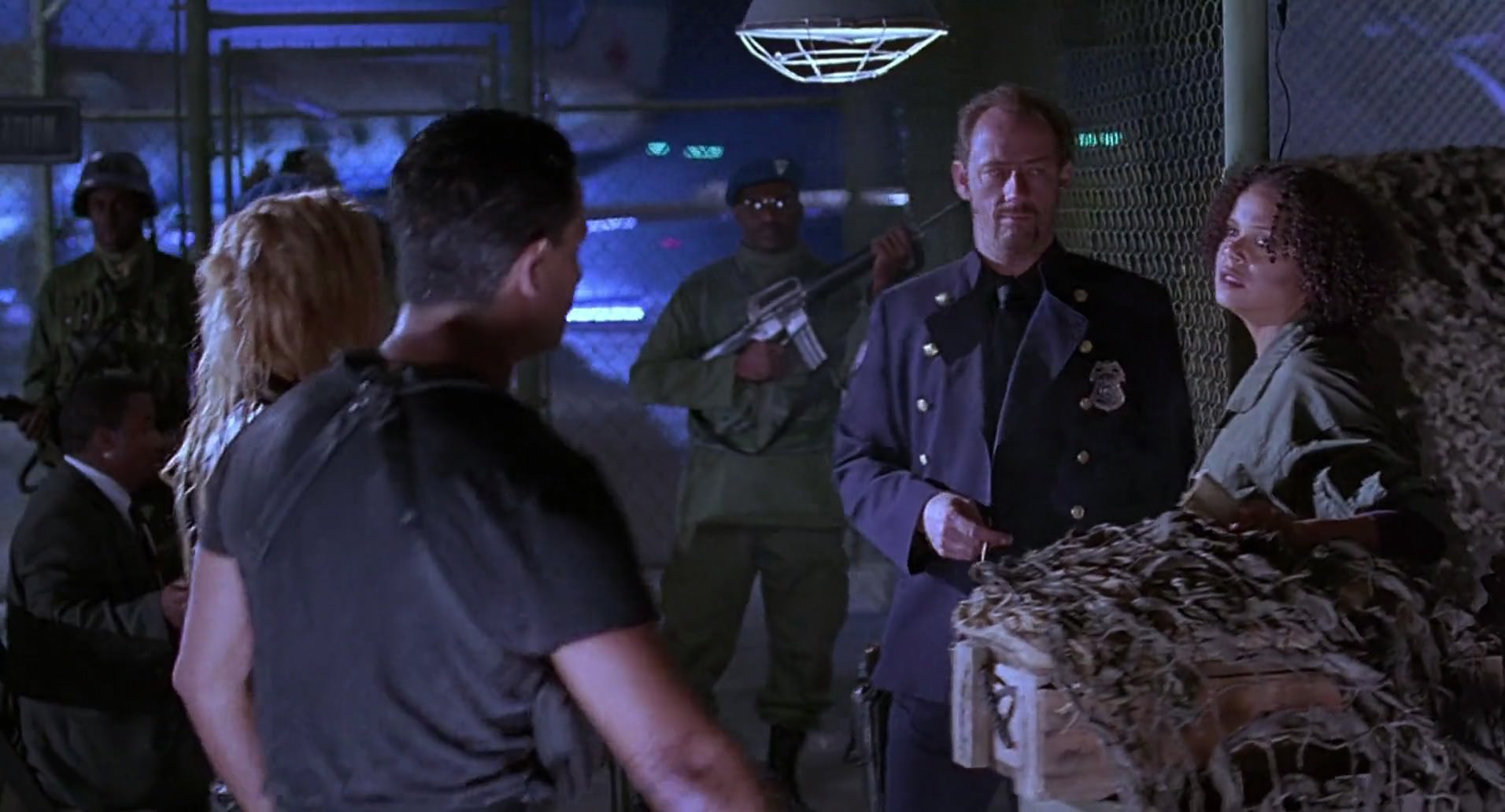 Barb Wire (1996) HD screenshot 10814