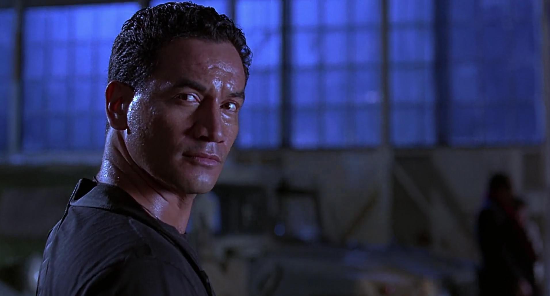 Barb Wire (1996) screencap 10830
