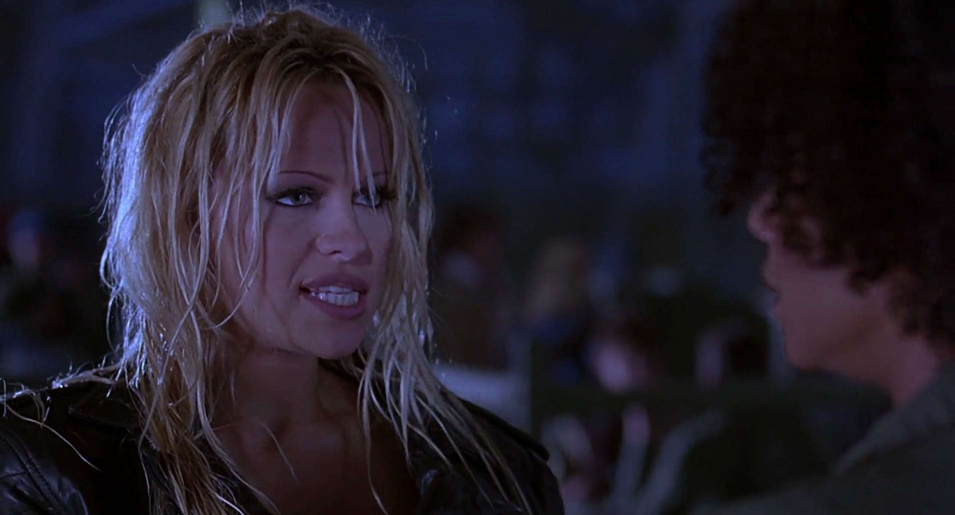 Barb Wire (1996) screencap 10836