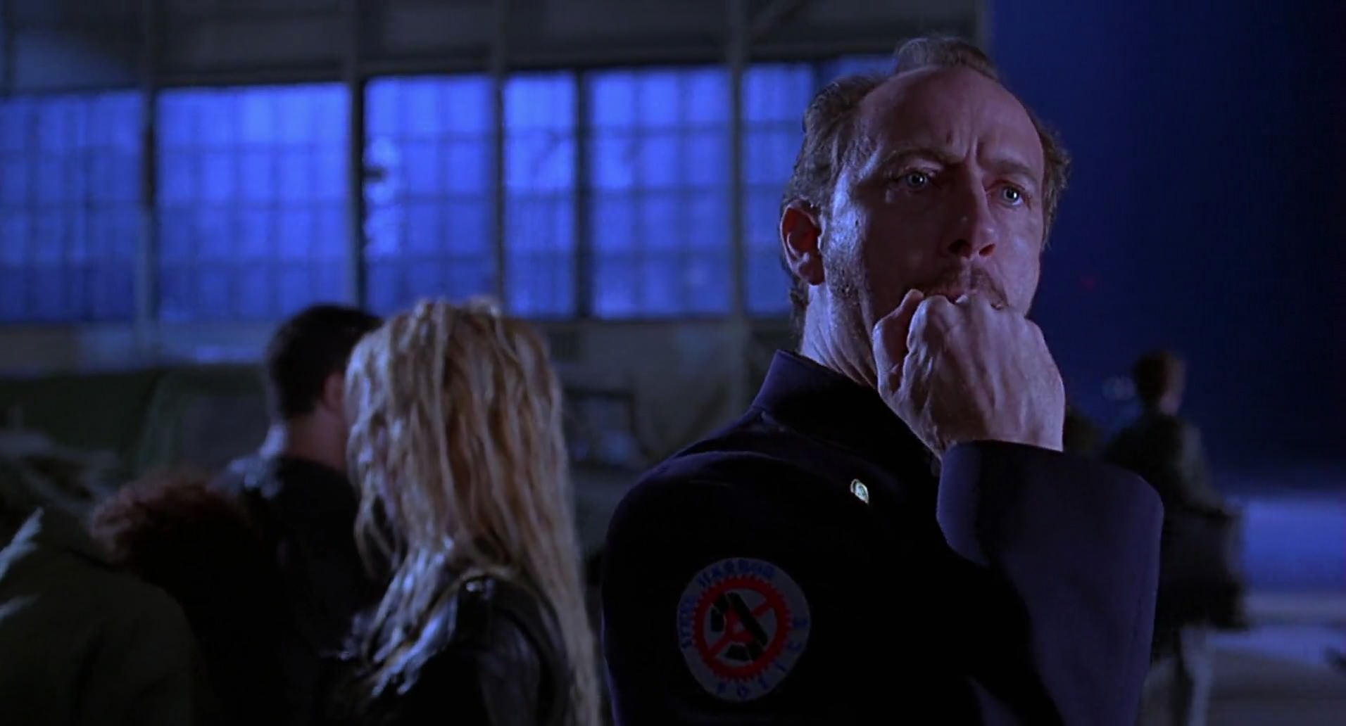 Barb Wire (1996) screencap 10851