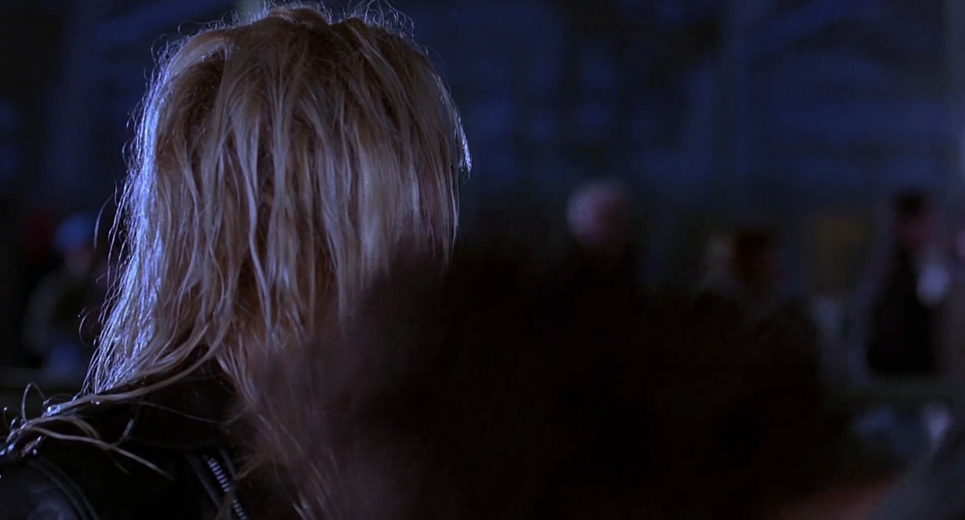 Barb Wire (1996) screencap 10857