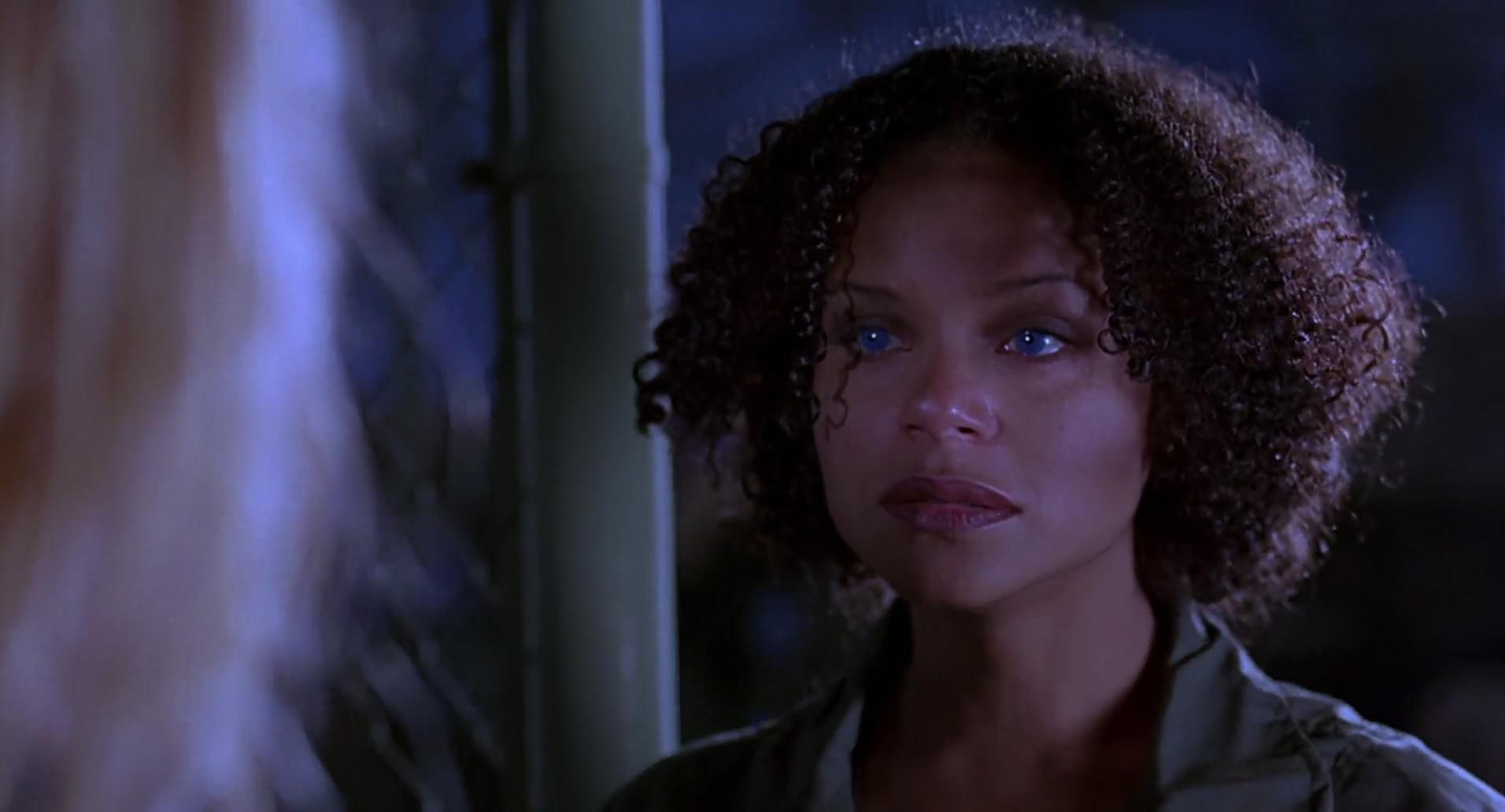 Barb Wire (1996) screencap 10863
