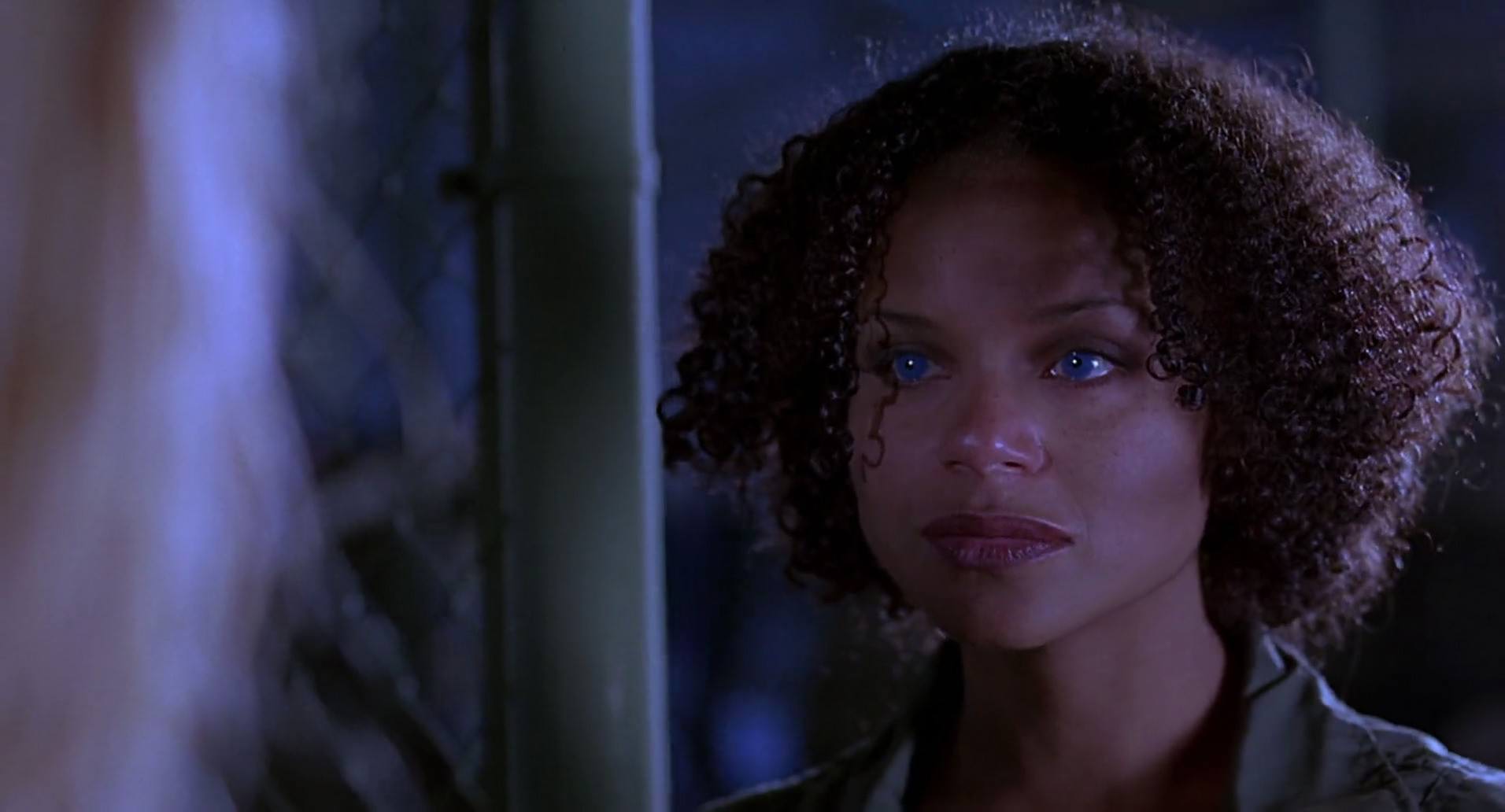 Barb Wire (1996) screencap 10872