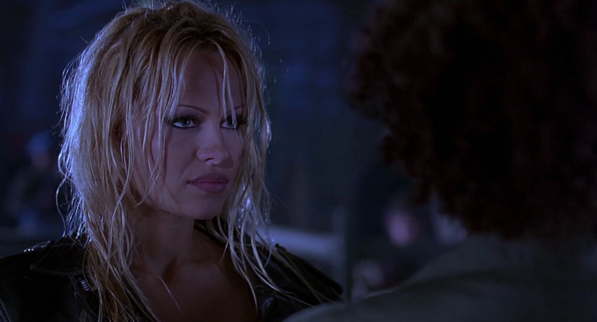 Barb Wire (1996) screencap 10875
