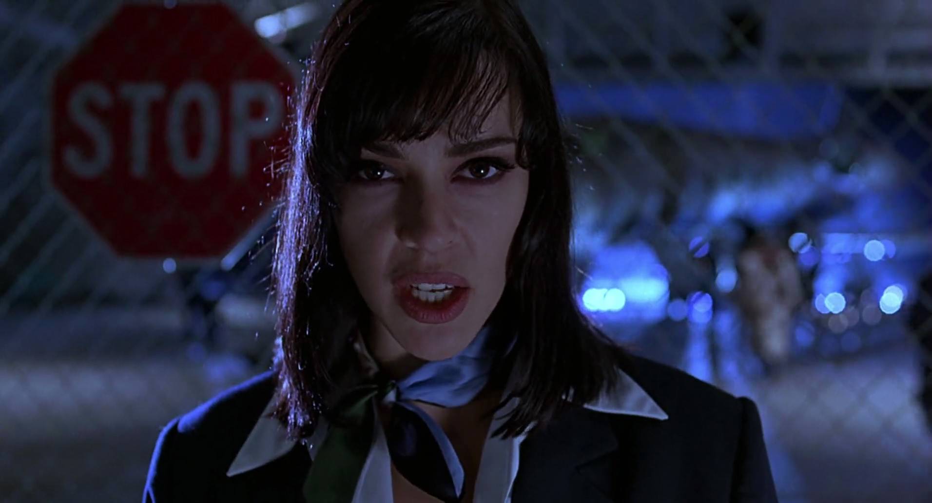 Barb Wire (1996) HD screenshot 10880