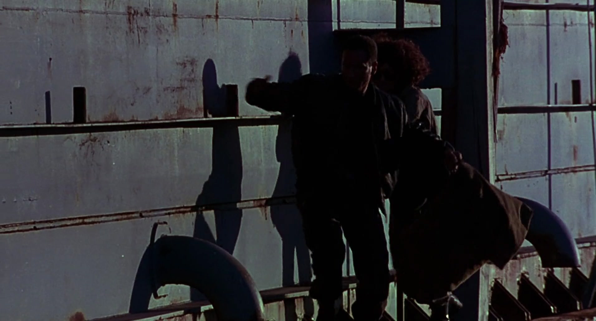 Barb Wire (1996) screencap 1089