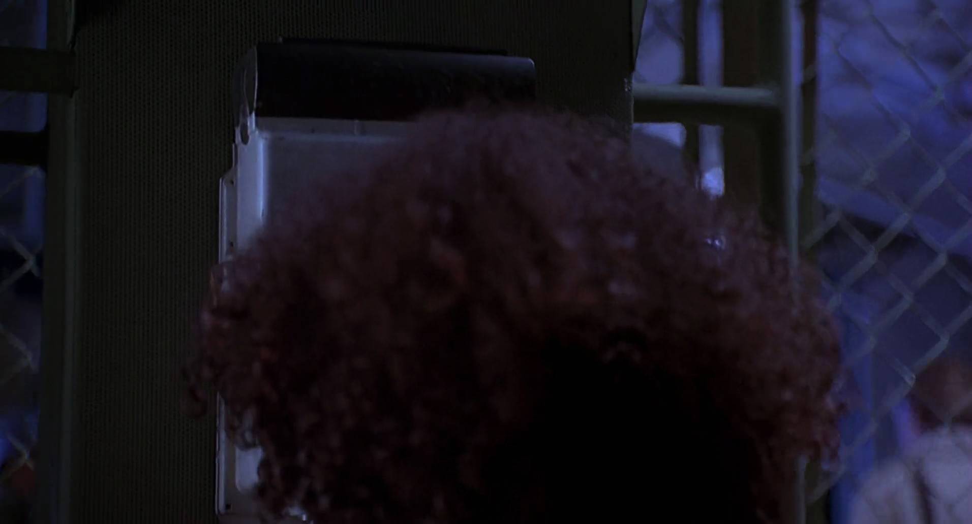 Barb Wire (1996) HD screenshot 10907