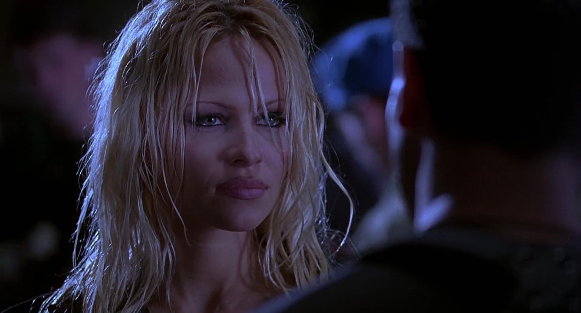 Barb Wire (1996) screencap 10938
