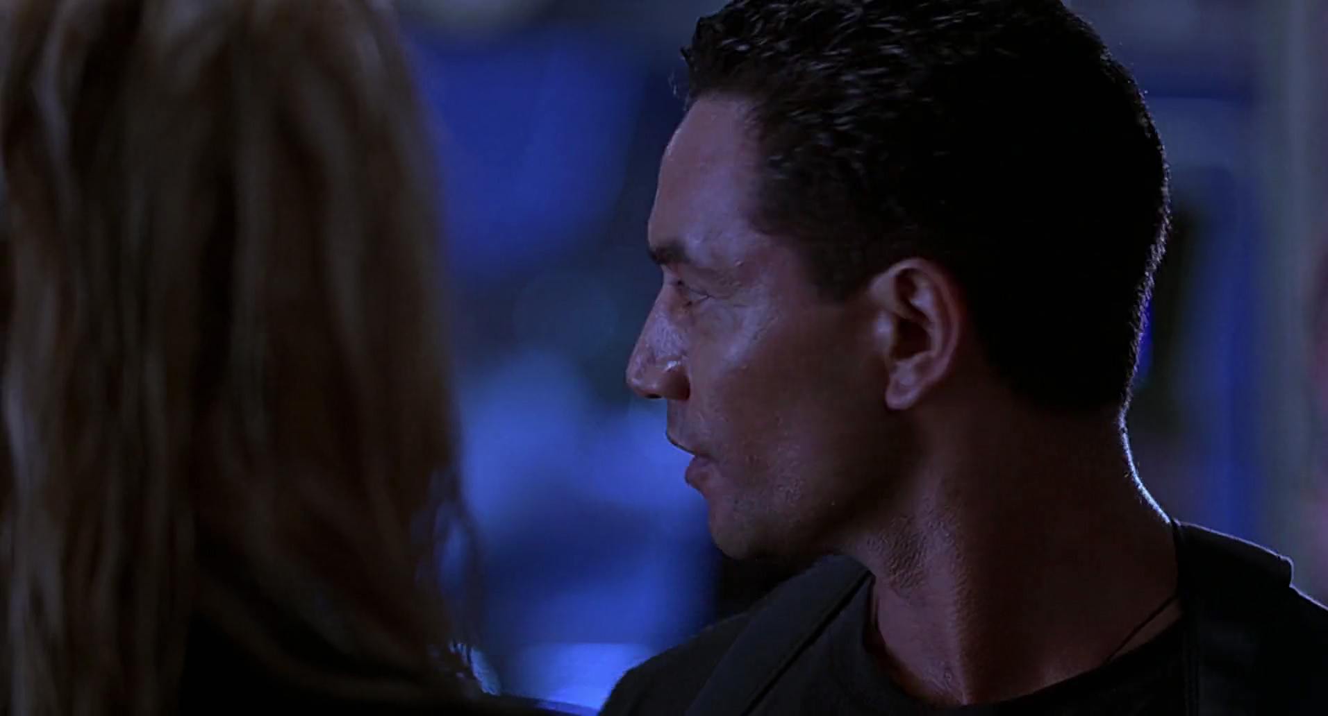 Barb Wire (1996) screencap 10941
