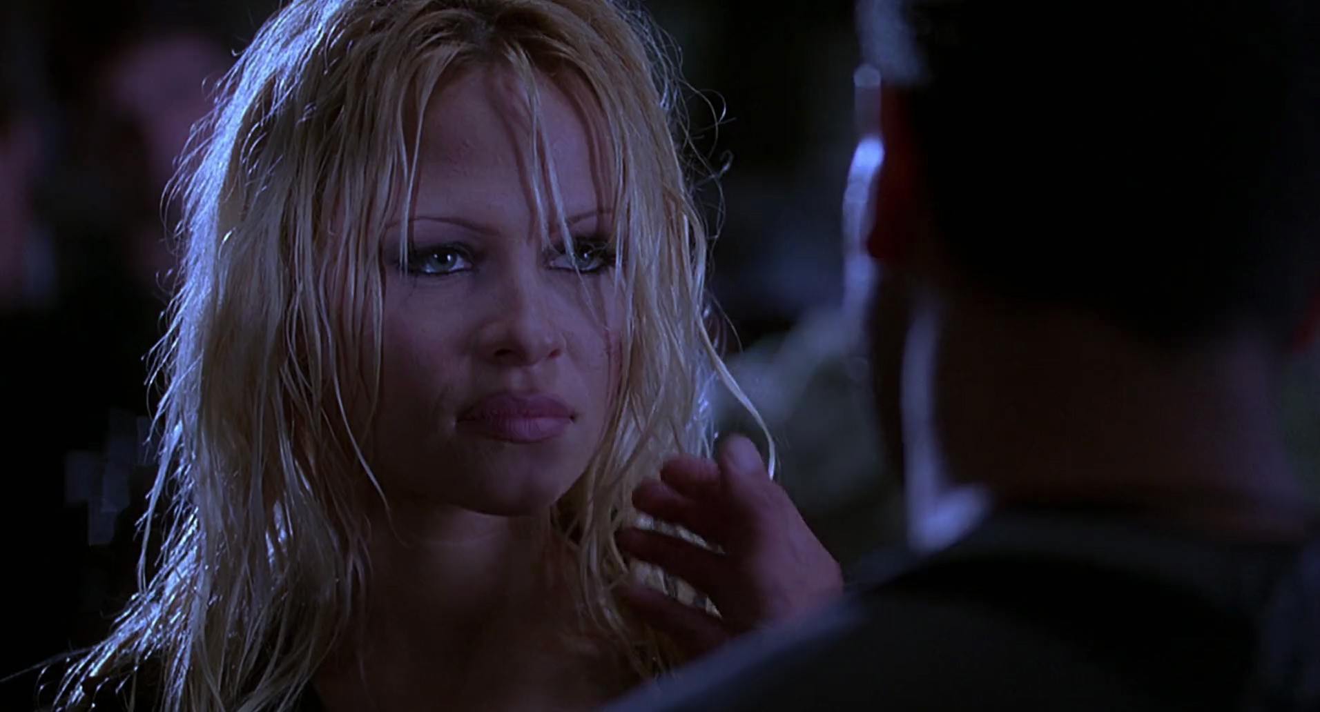 Barb Wire (1996) screencap 10950