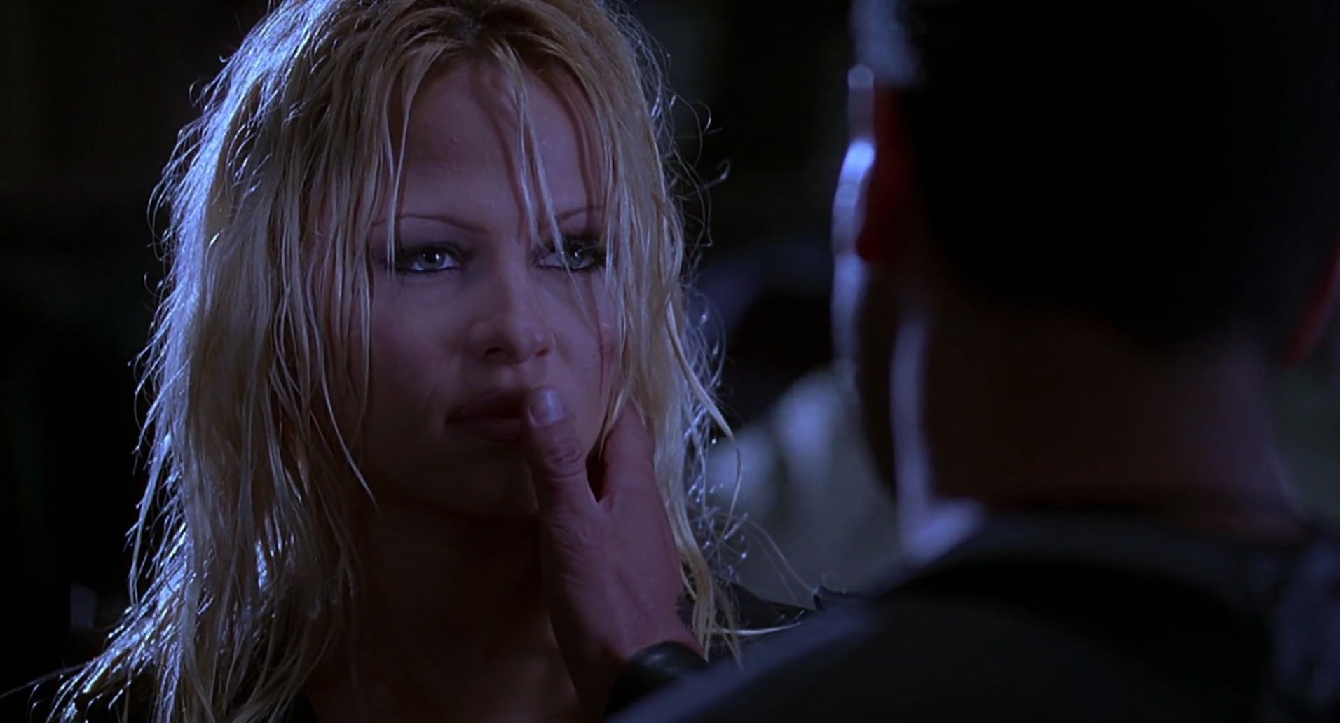 Barb Wire (1996) screencap 10953
