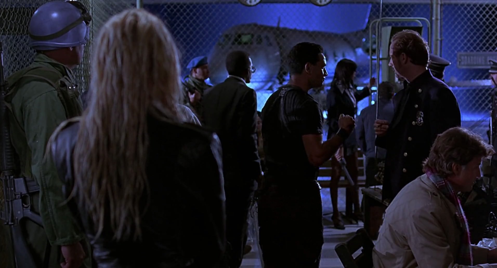 Barb Wire (1996) HD screenshot 10964