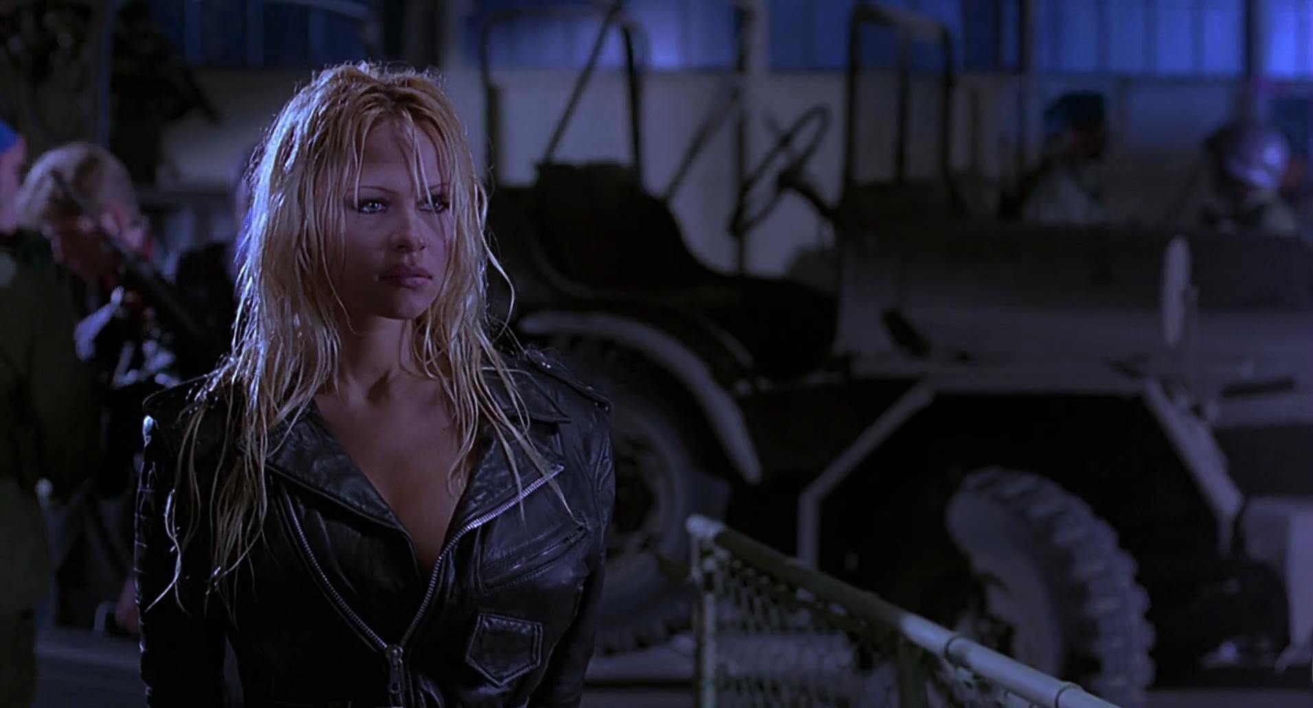 Barb Wire (1996) HD screenshot 10970