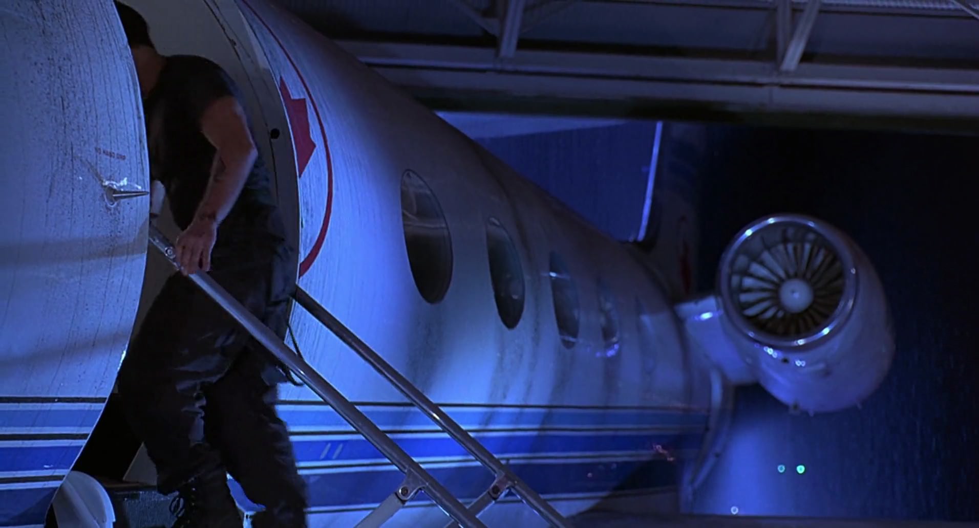 Barb Wire (1996) HD screenshot 11012
