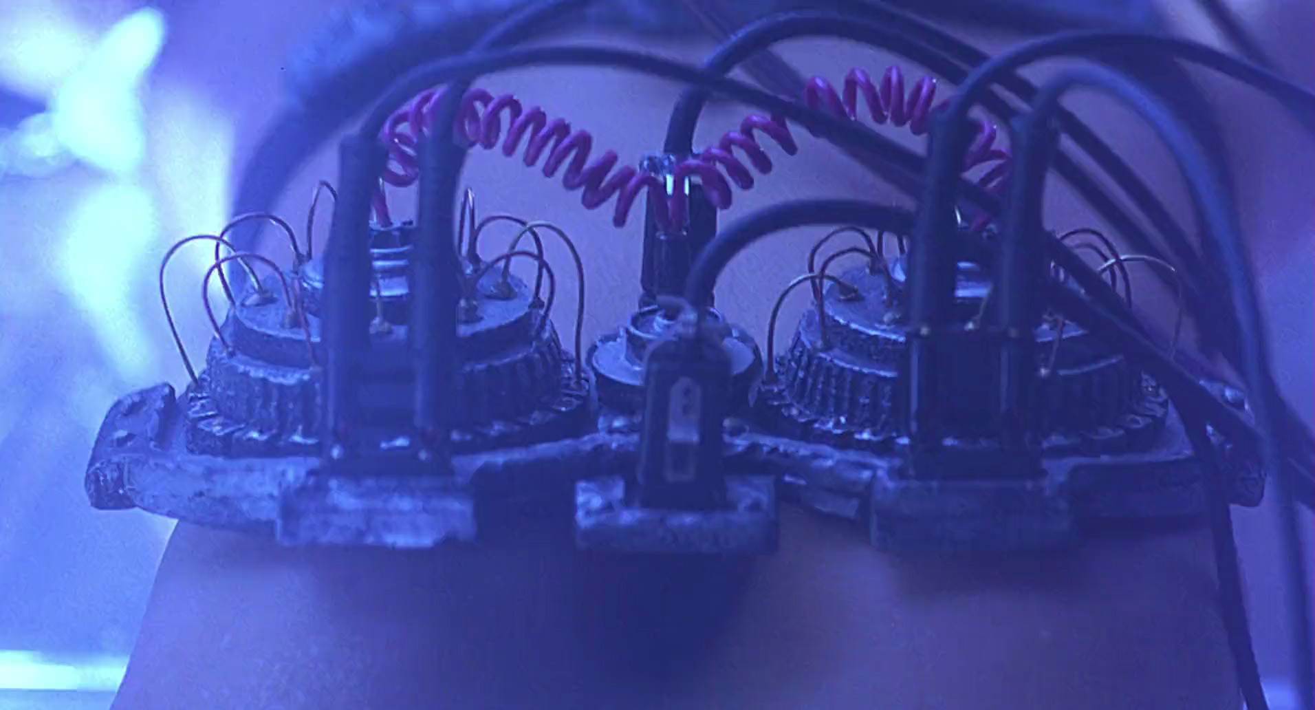 Barb Wire (1996) HD screenshot 1124