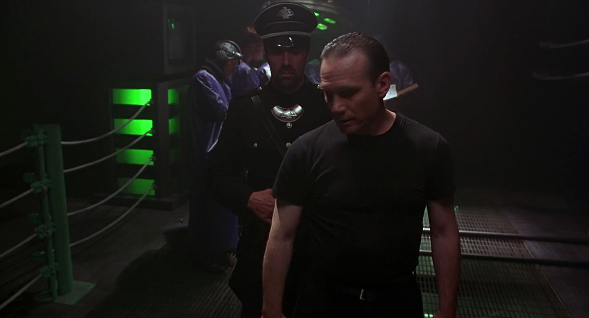 Barb Wire (1996) screencap 1134