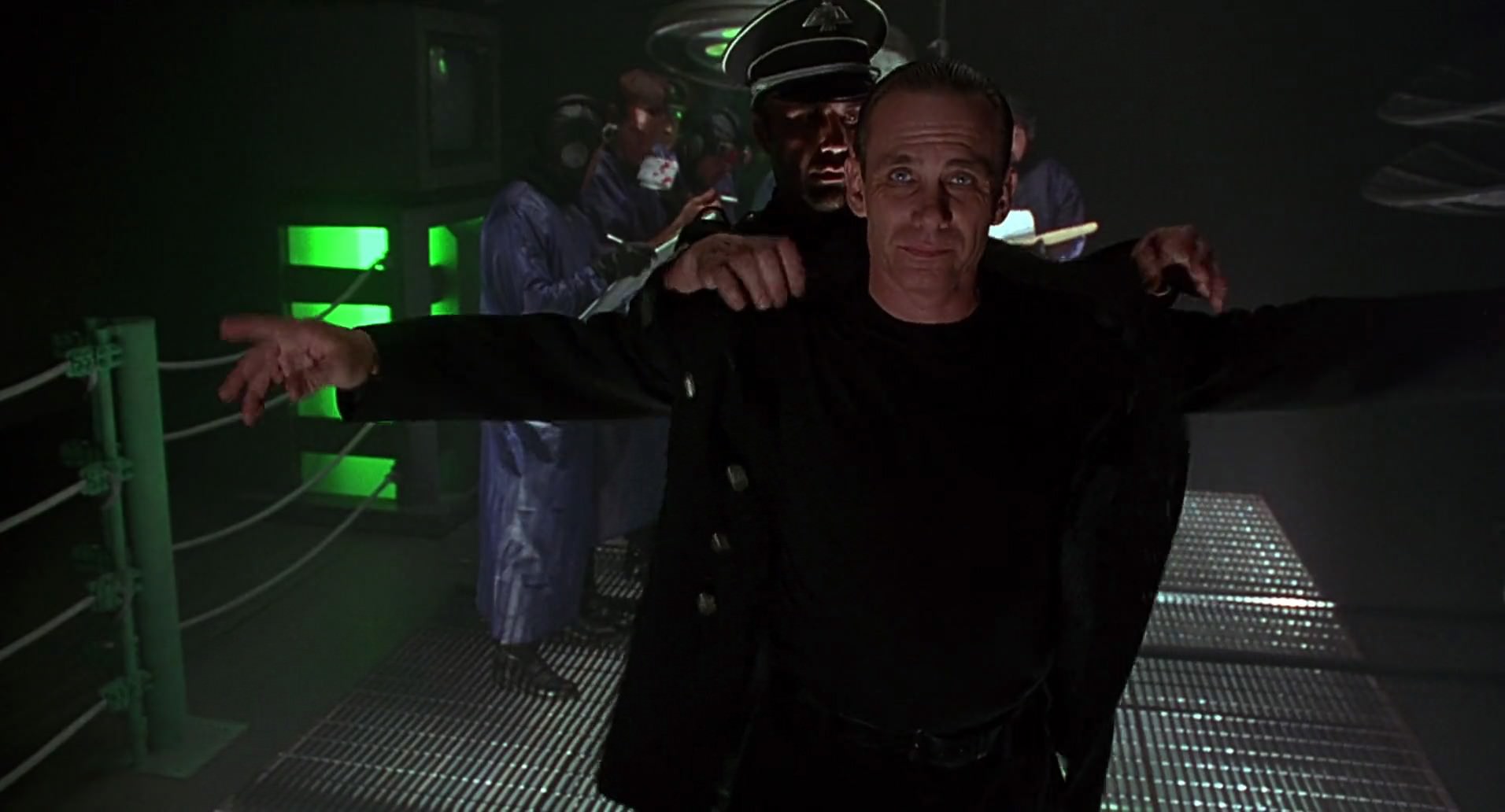 Barb Wire (1996) screencap 1140