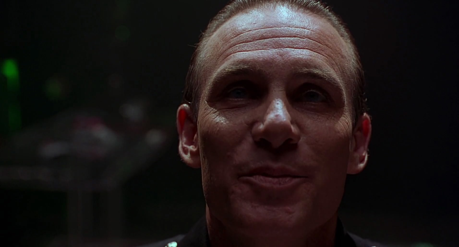 Barb Wire (1996) screencap 1215