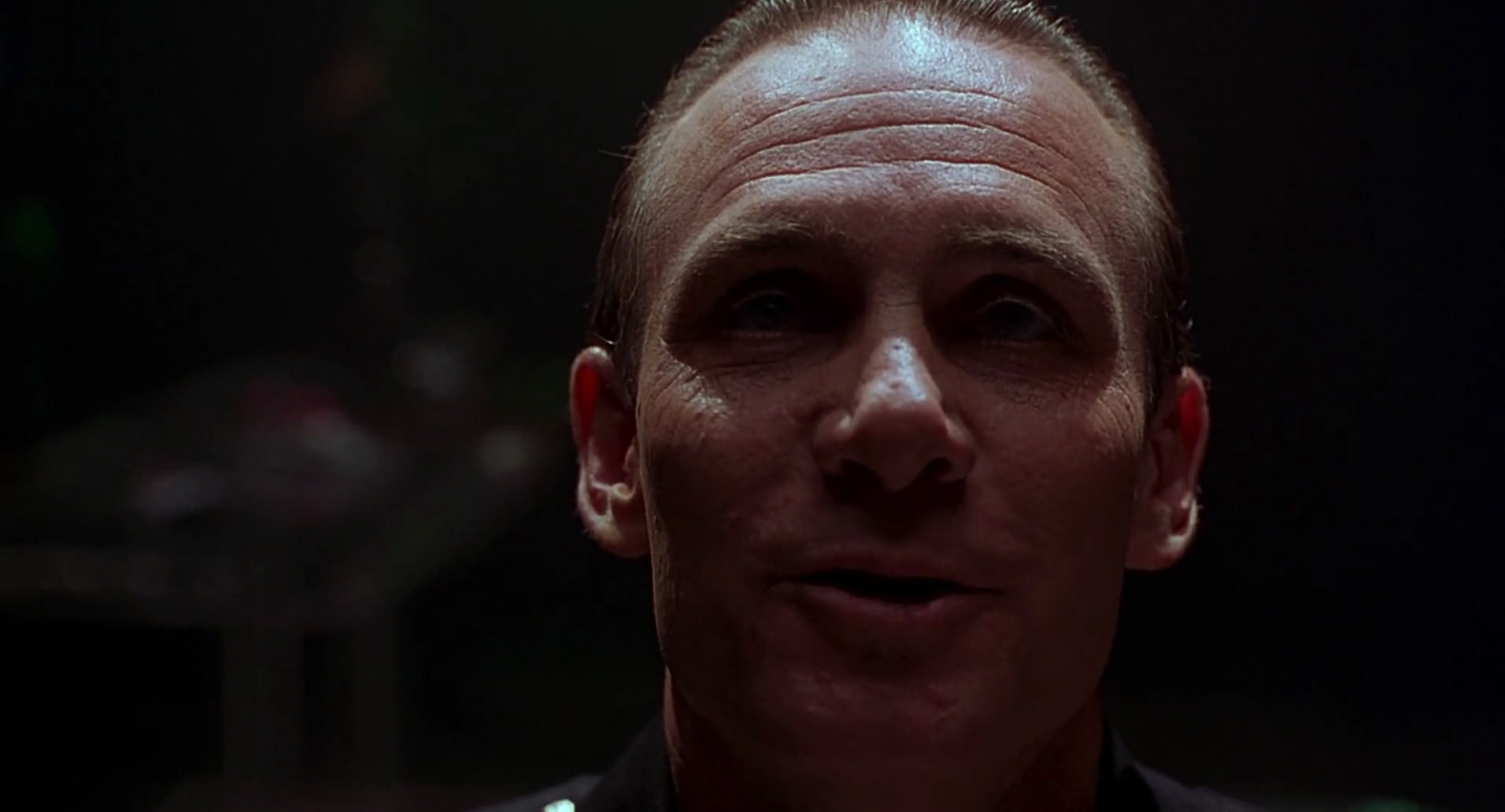Barb Wire (1996) screencap 1221