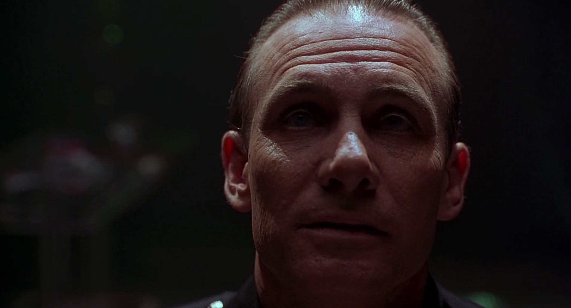 Barb Wire (1996) screencap 1242