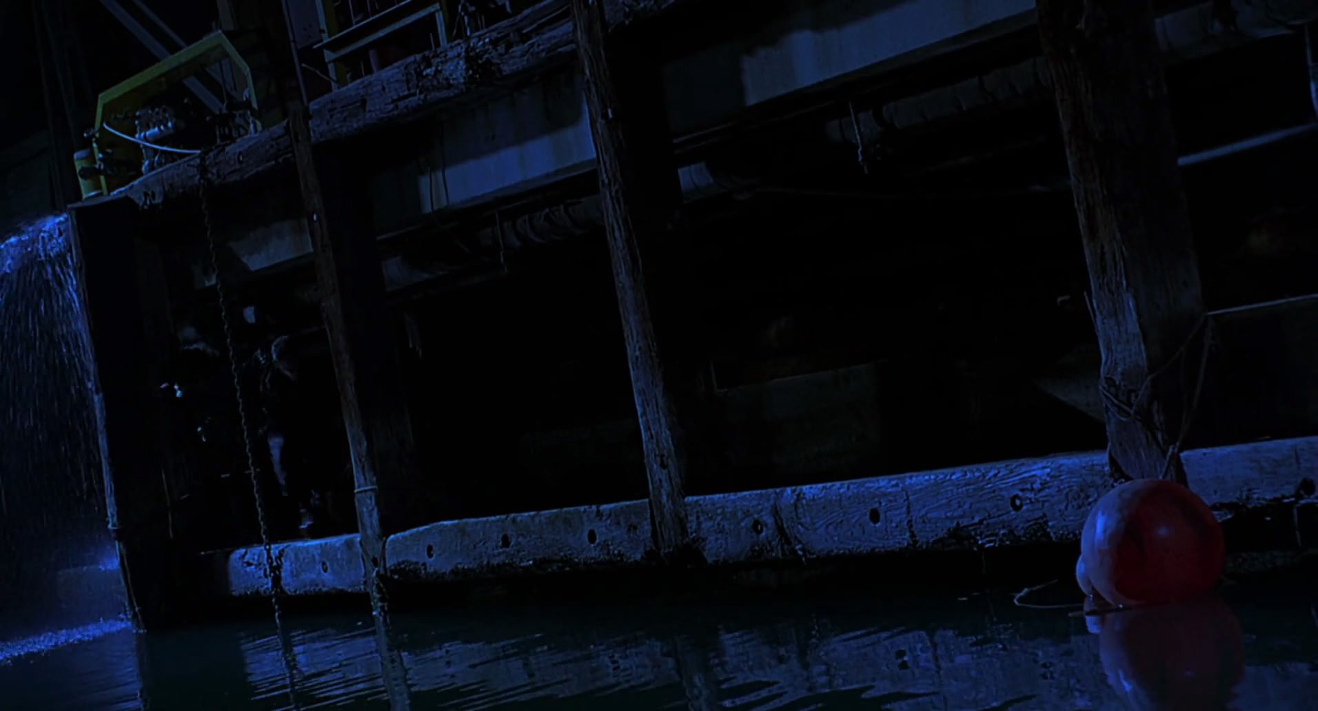 Barb Wire (1996) screencap 1287