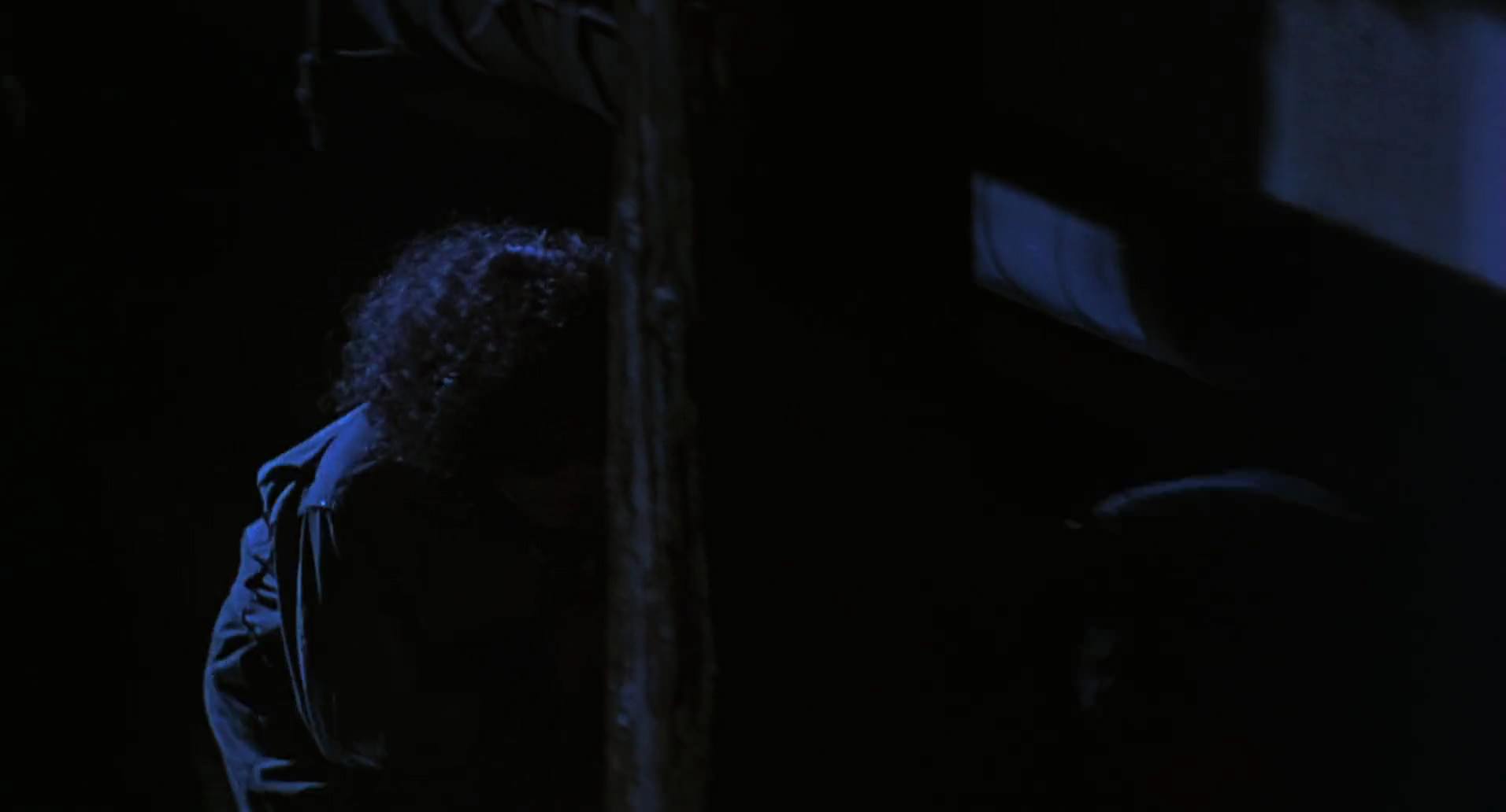 Barb Wire (1996) screencap 1299