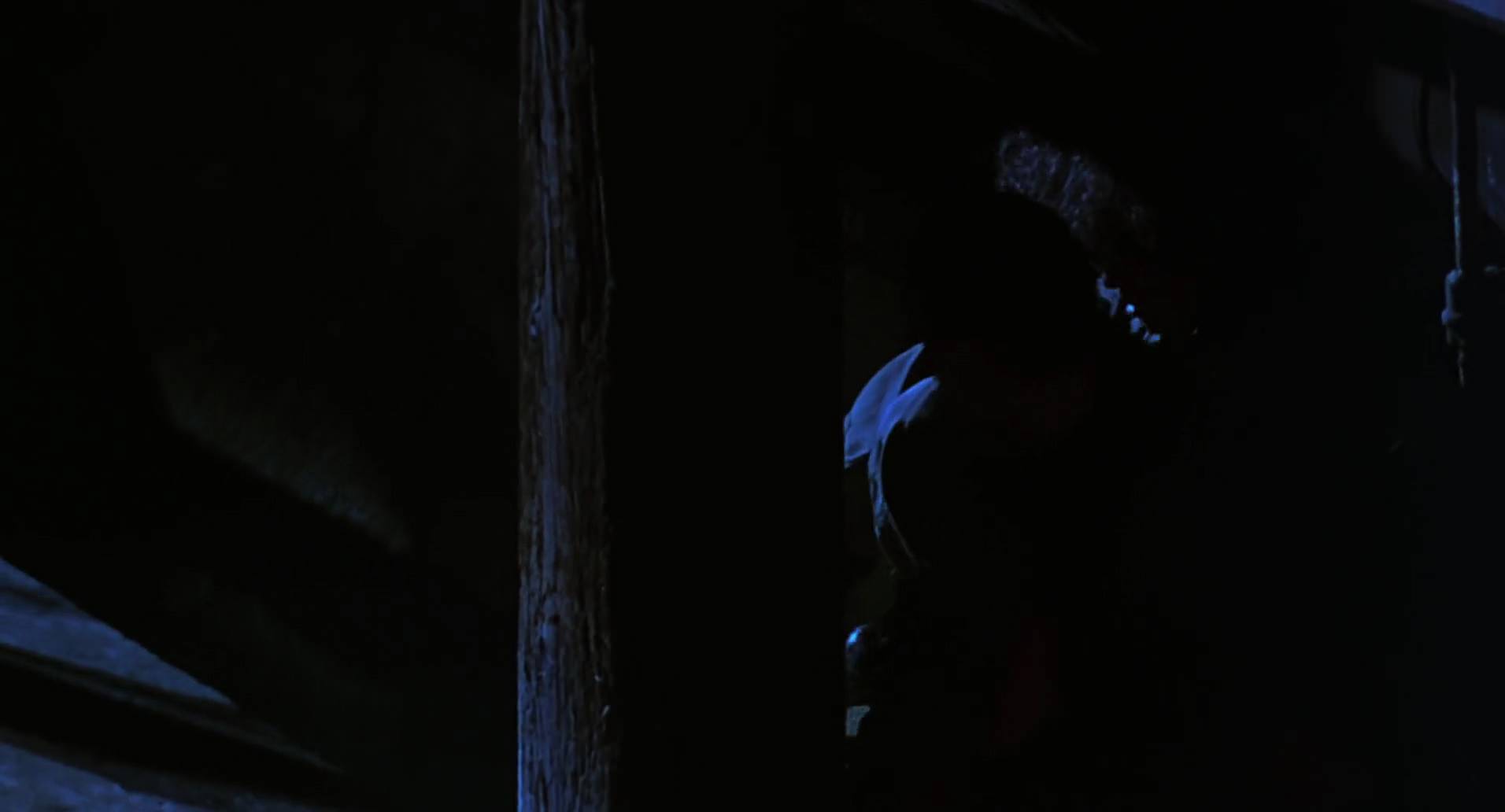 Barb Wire (1996) screencap 1305