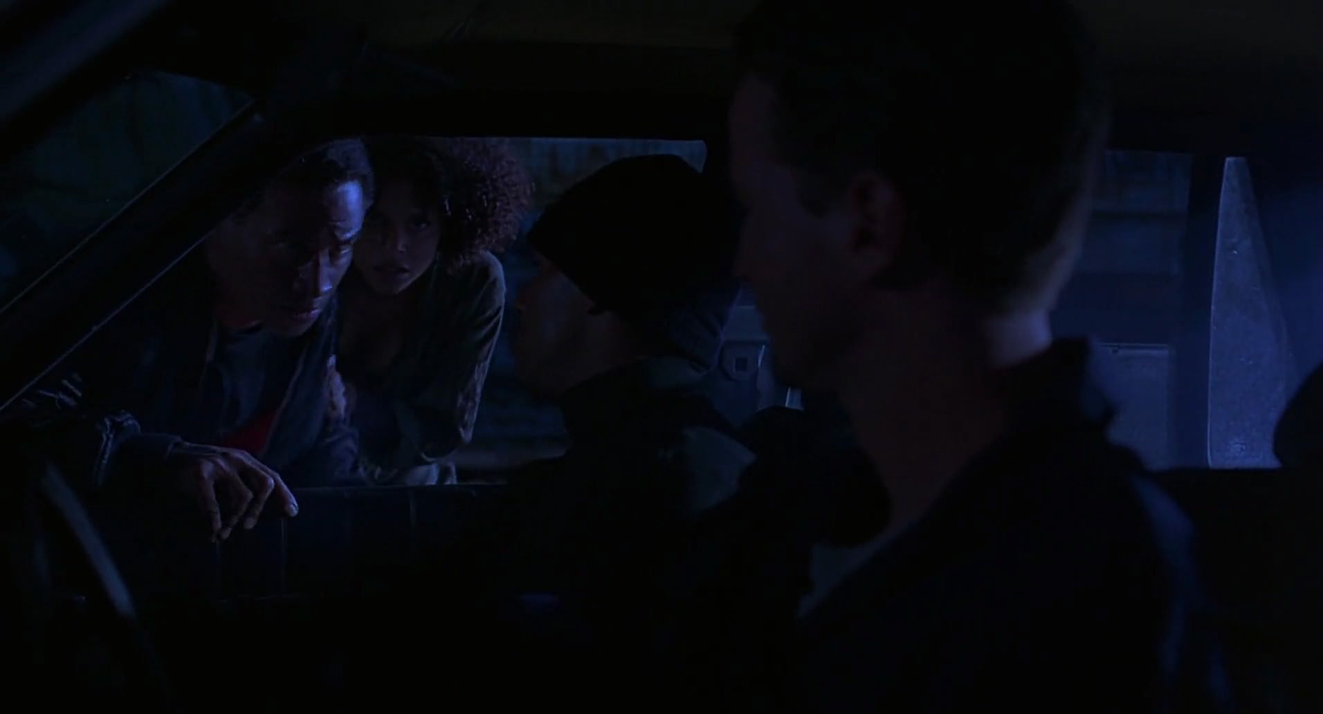 Barb Wire (1996) screencap 1353