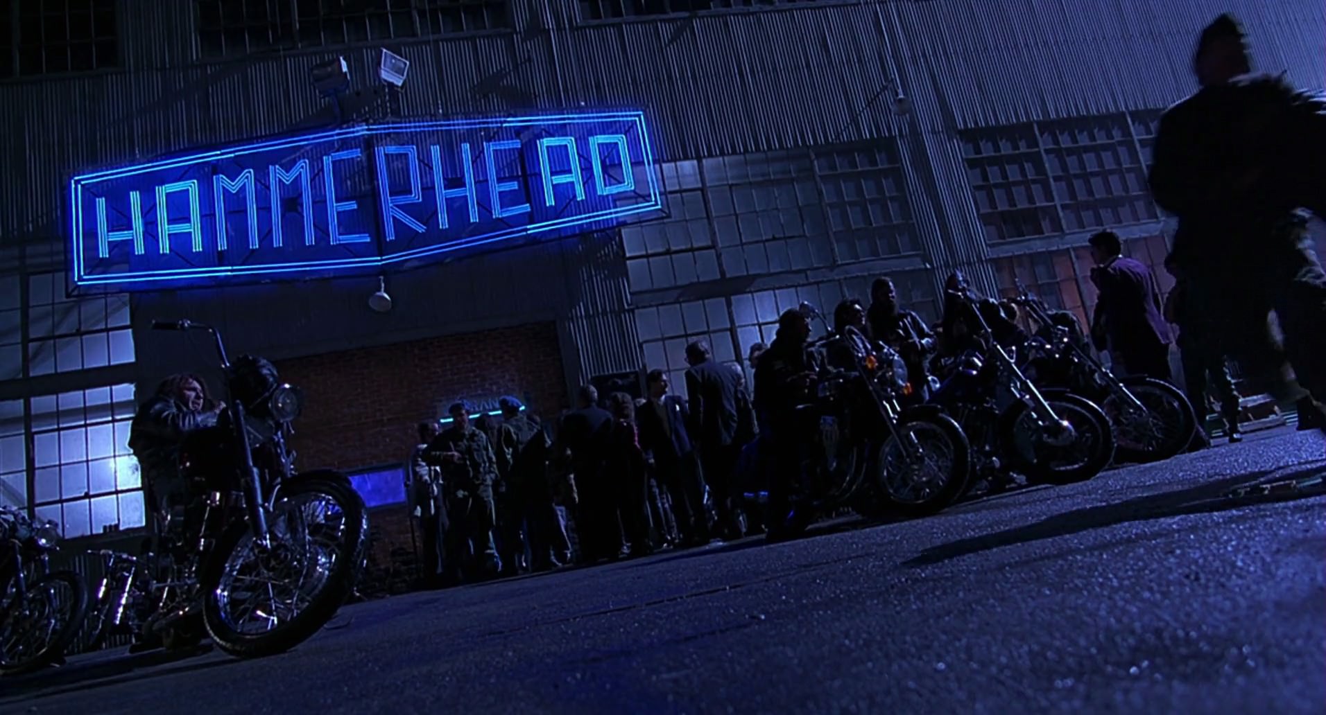 Barb Wire (1996) screencap 1368