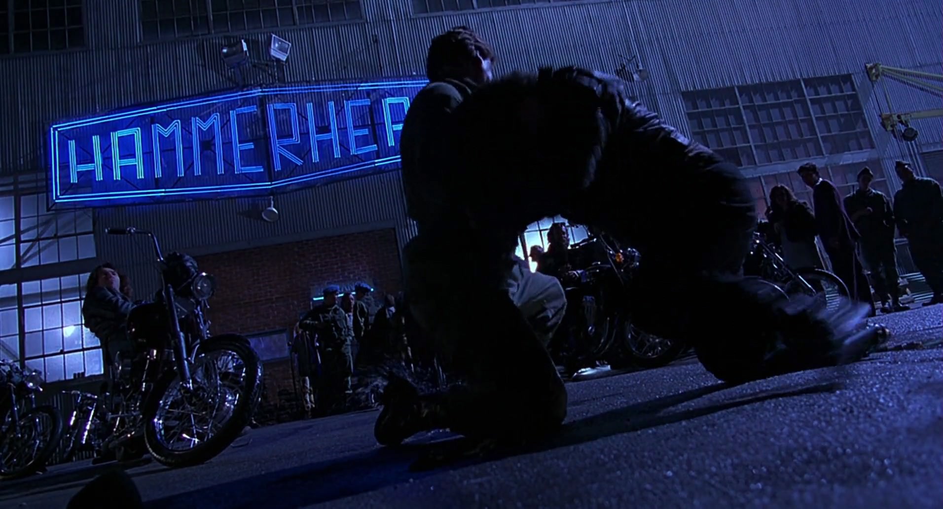Barb Wire (1996) screencap 1374