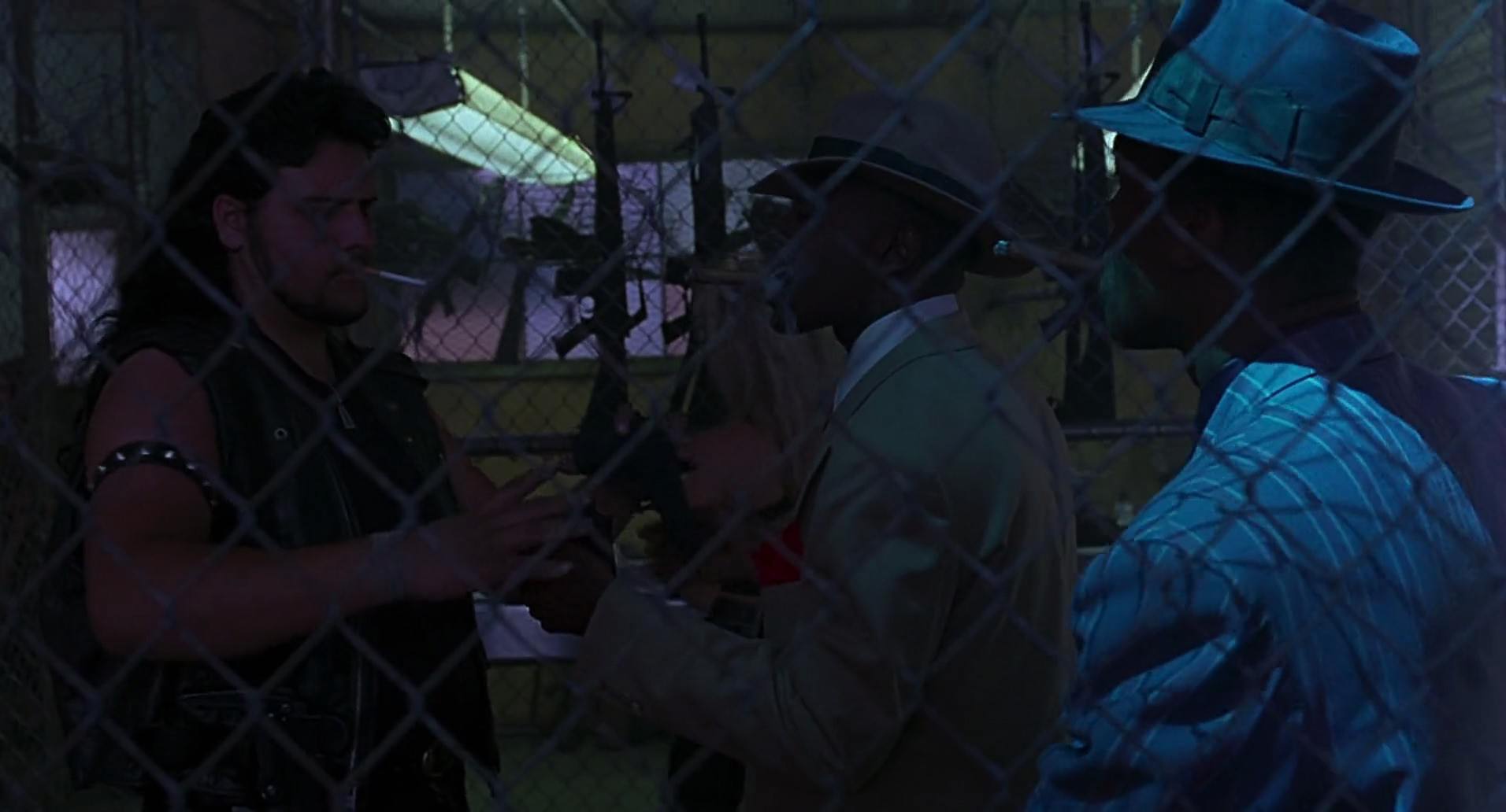 Barb Wire (1996) screencap 1407