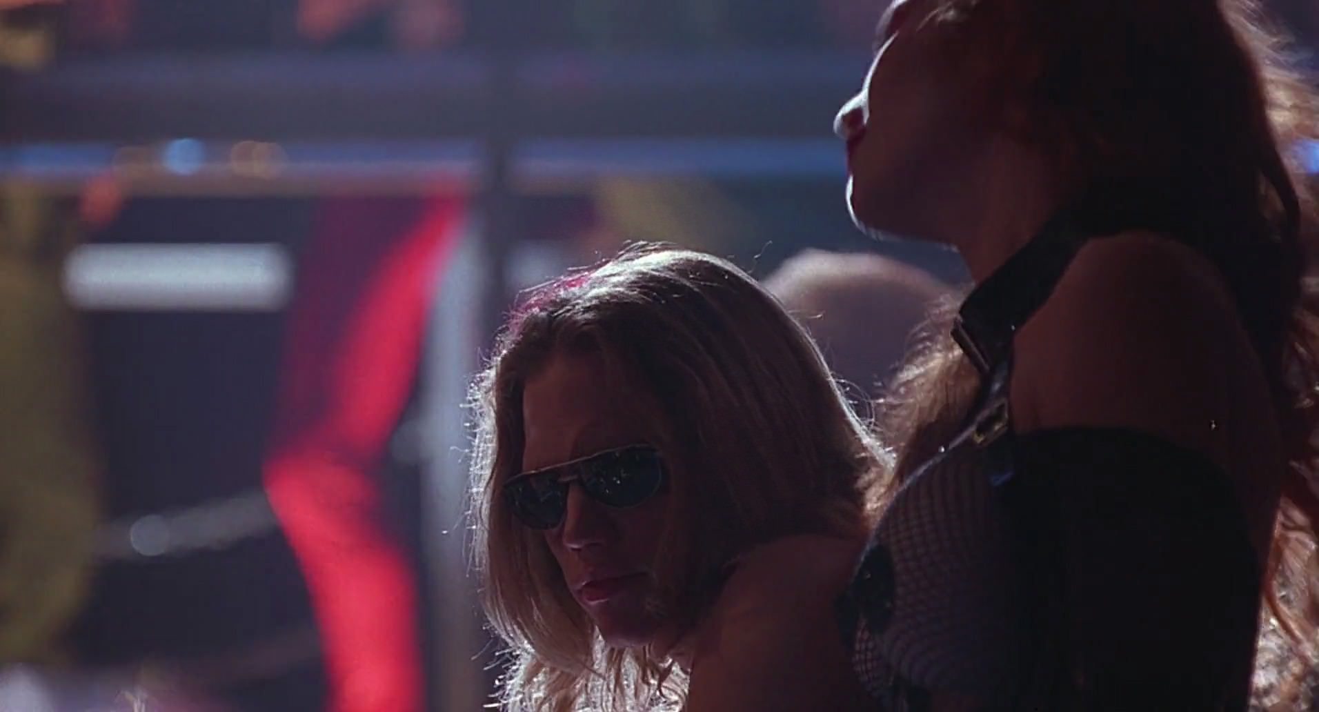 Barb Wire (1996) screencap 1473