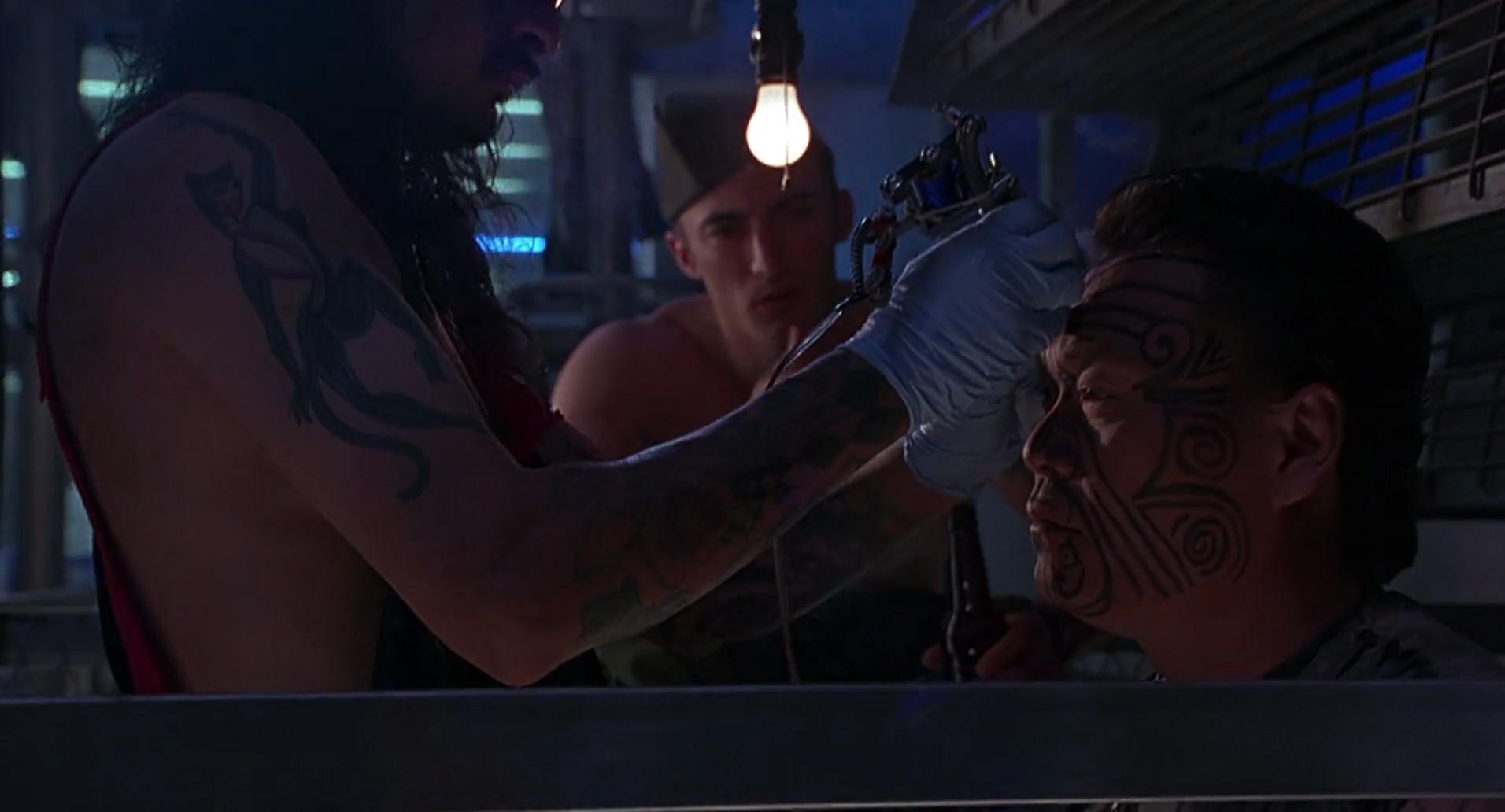Barb Wire (1996) screencap 1494