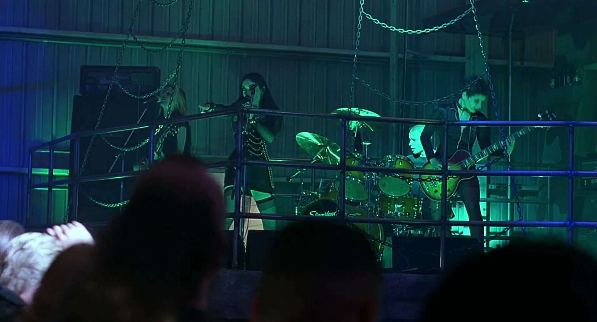Barb Wire (1996) screencap 1500