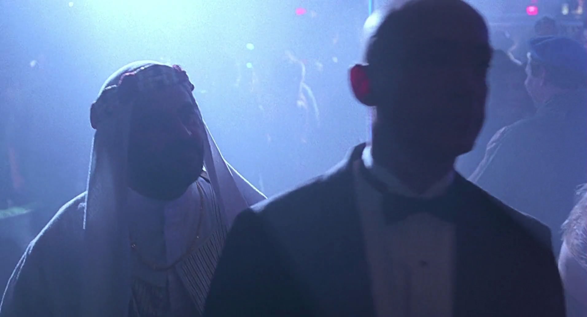 Barb Wire (1996) screencap 1572