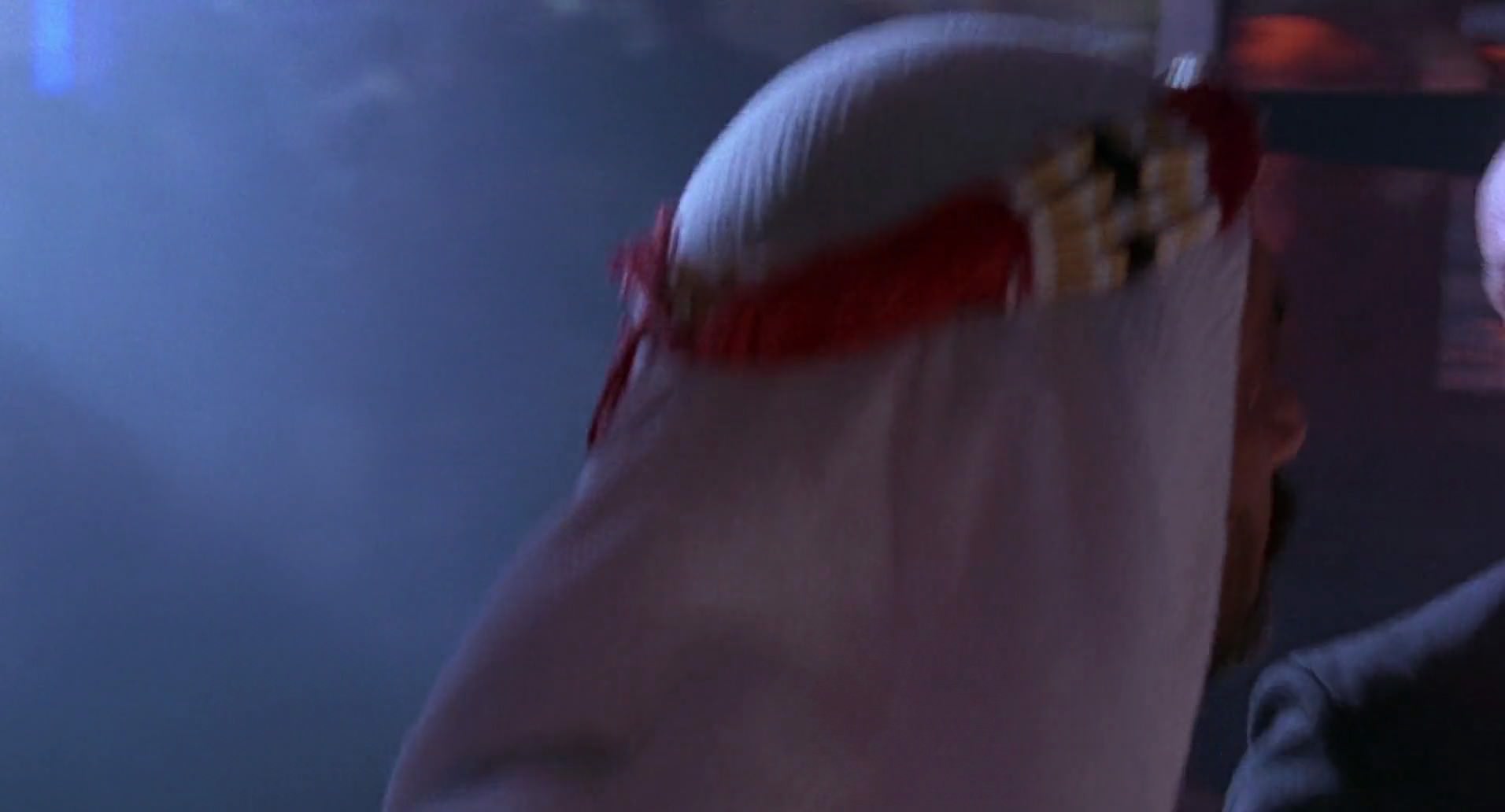 Barb Wire (1996) screencap 1581