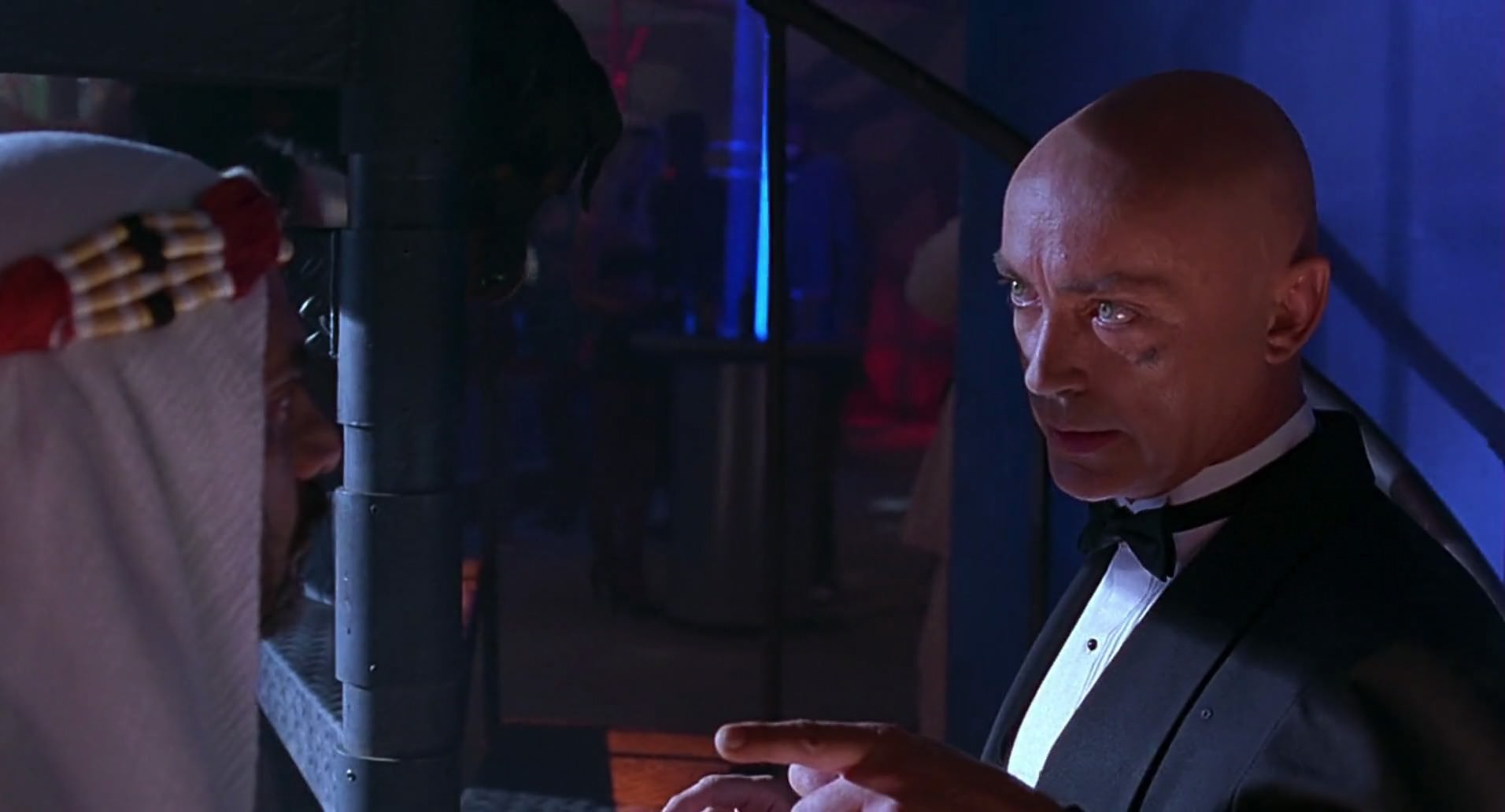 Barb Wire (1996) screencap 1584