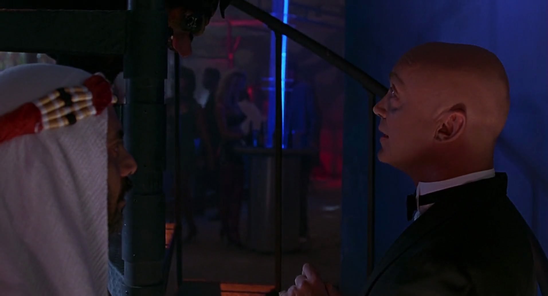 Barb Wire (1996) screencap 1590