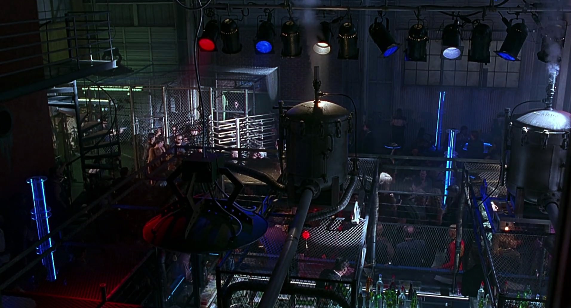 Barb Wire (1996) HD screenshot 1640