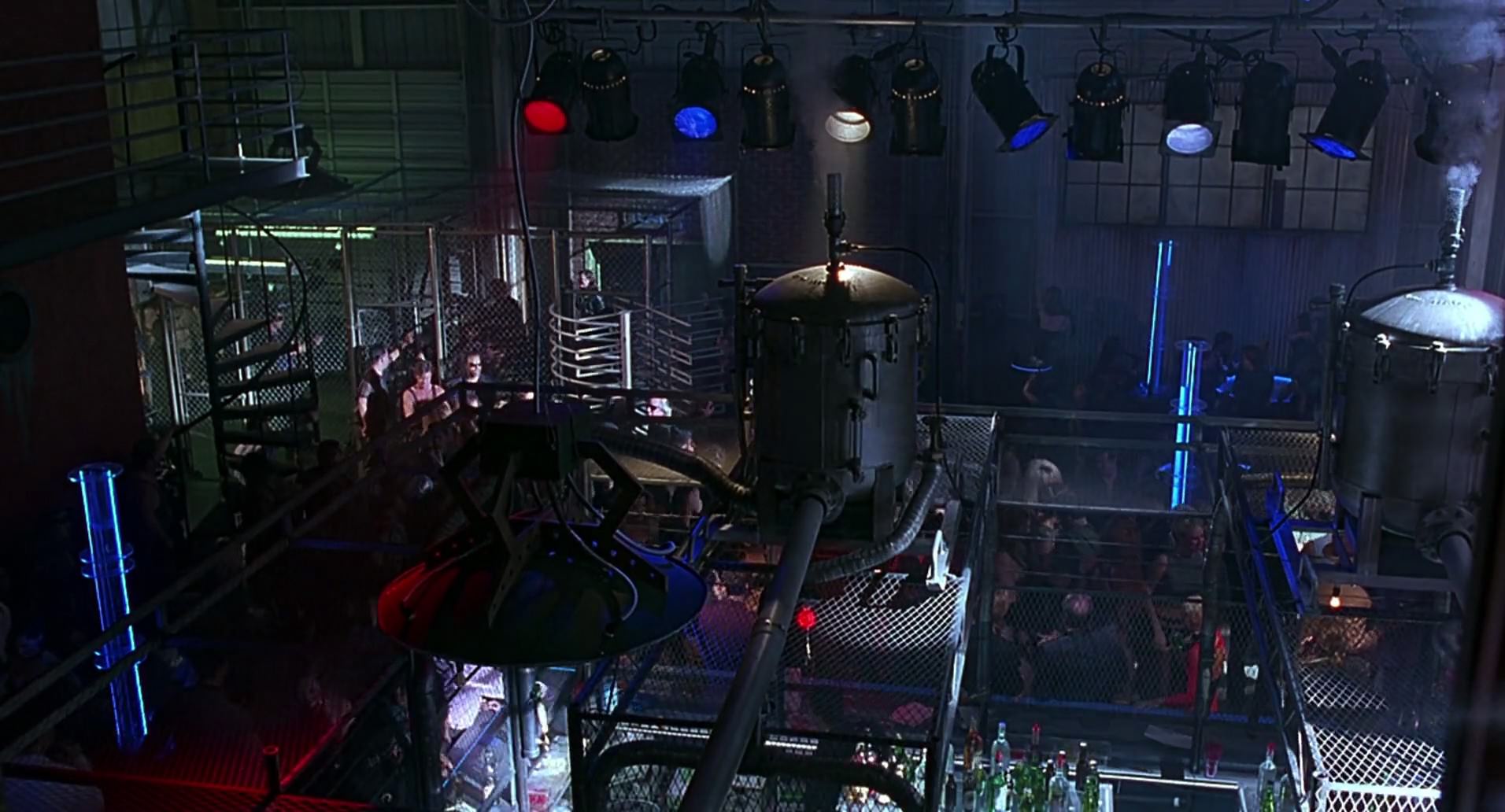 Barb Wire (1996) HD screenshot 1643